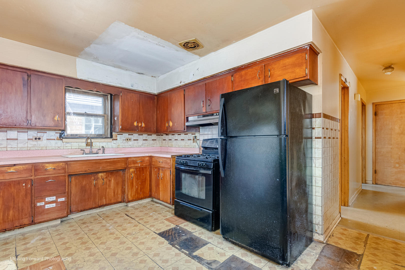 7652 W 63rd Place, Summit, IL 60501