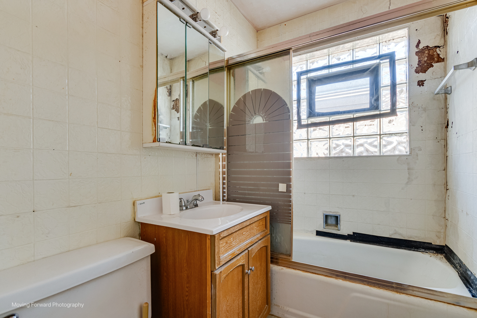 7652 W 63rd Place, Summit, IL 60501