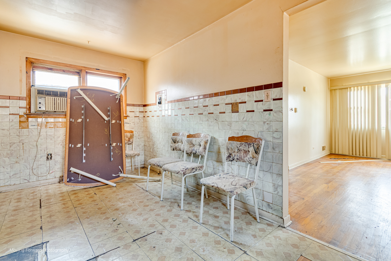 7652 W 63rd Place, Summit, IL 60501