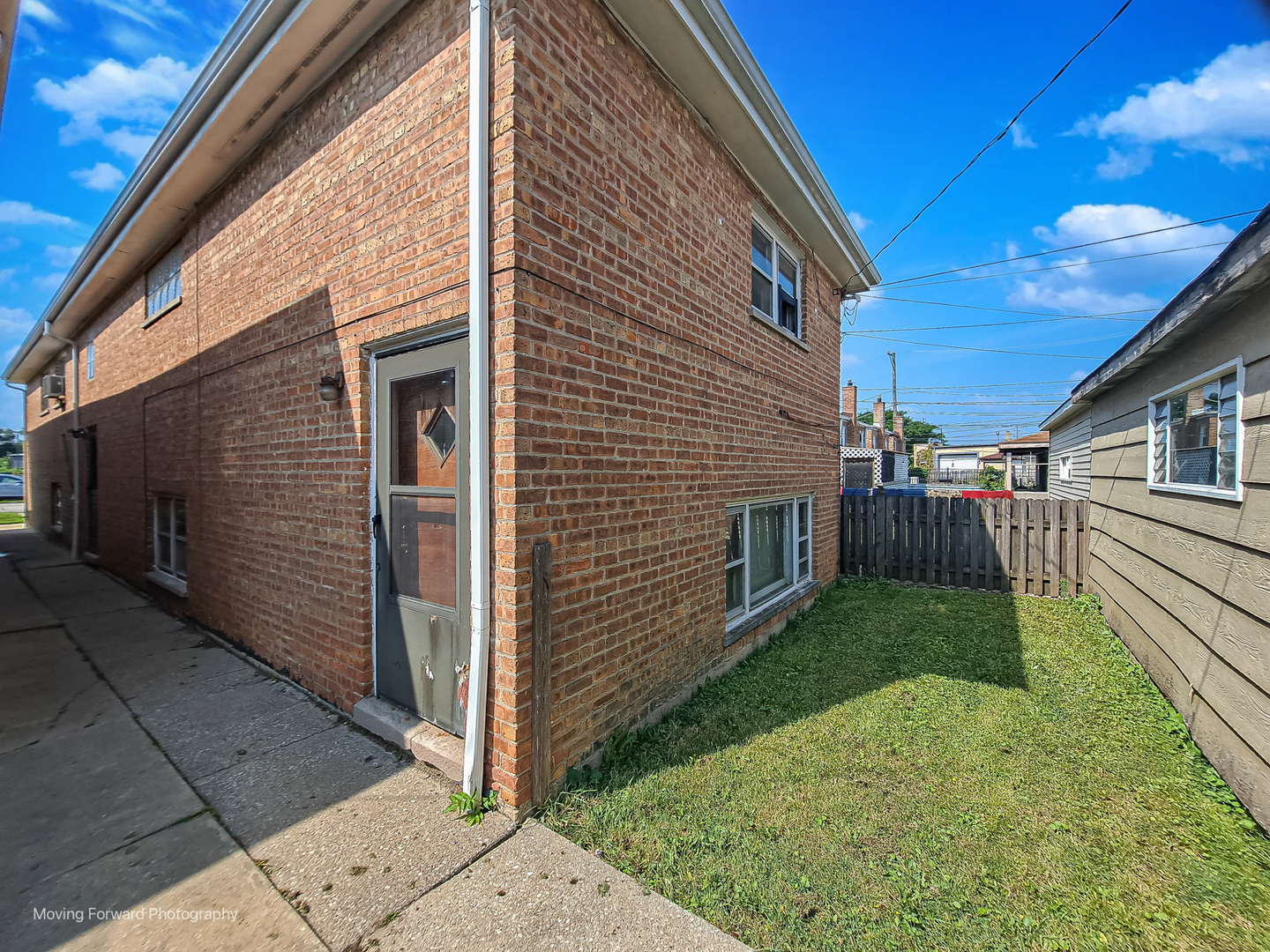 7652 W 63rd Place, Summit, IL 60501