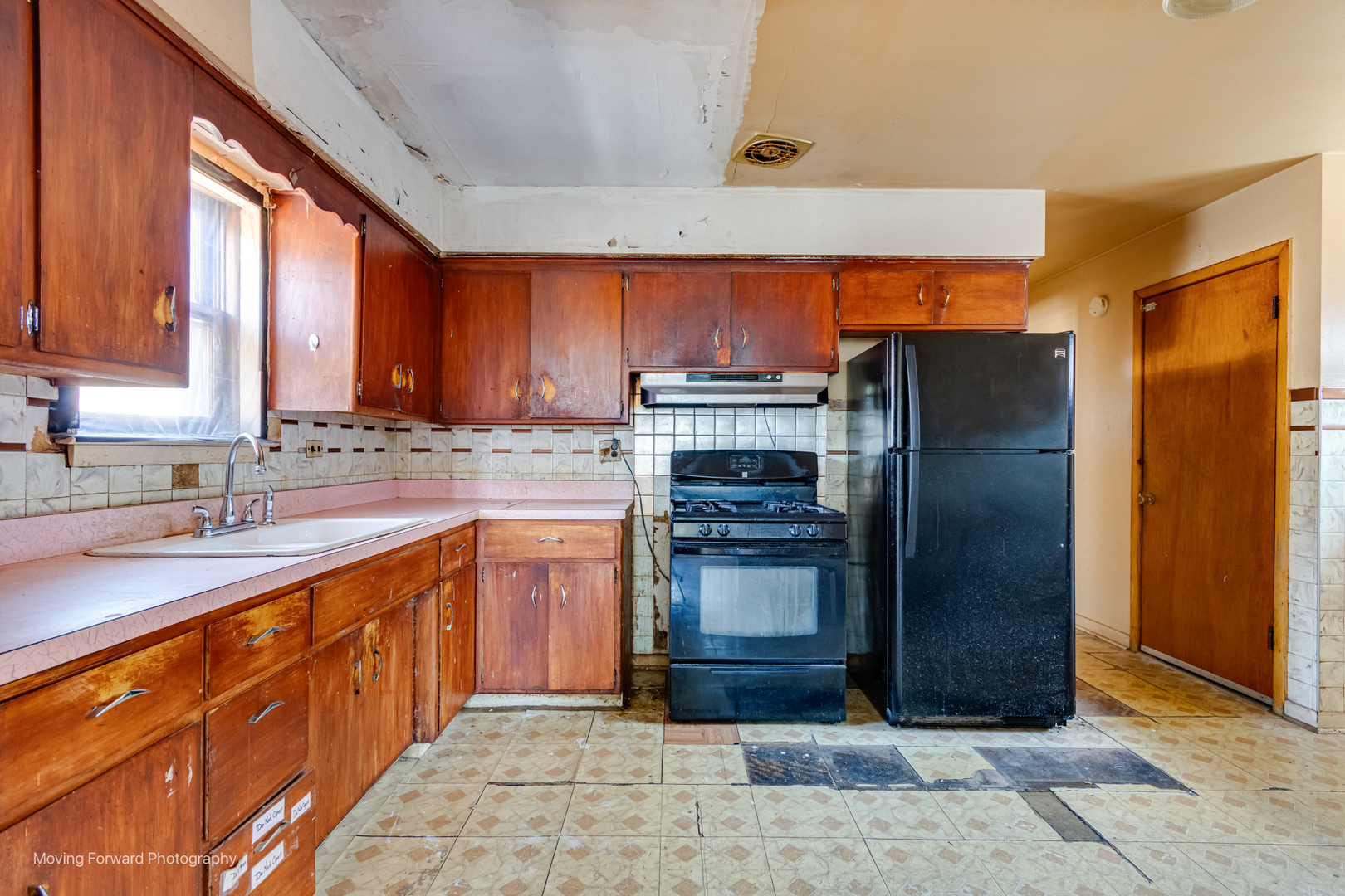 7652 W 63rd Place, Summit, IL 60501