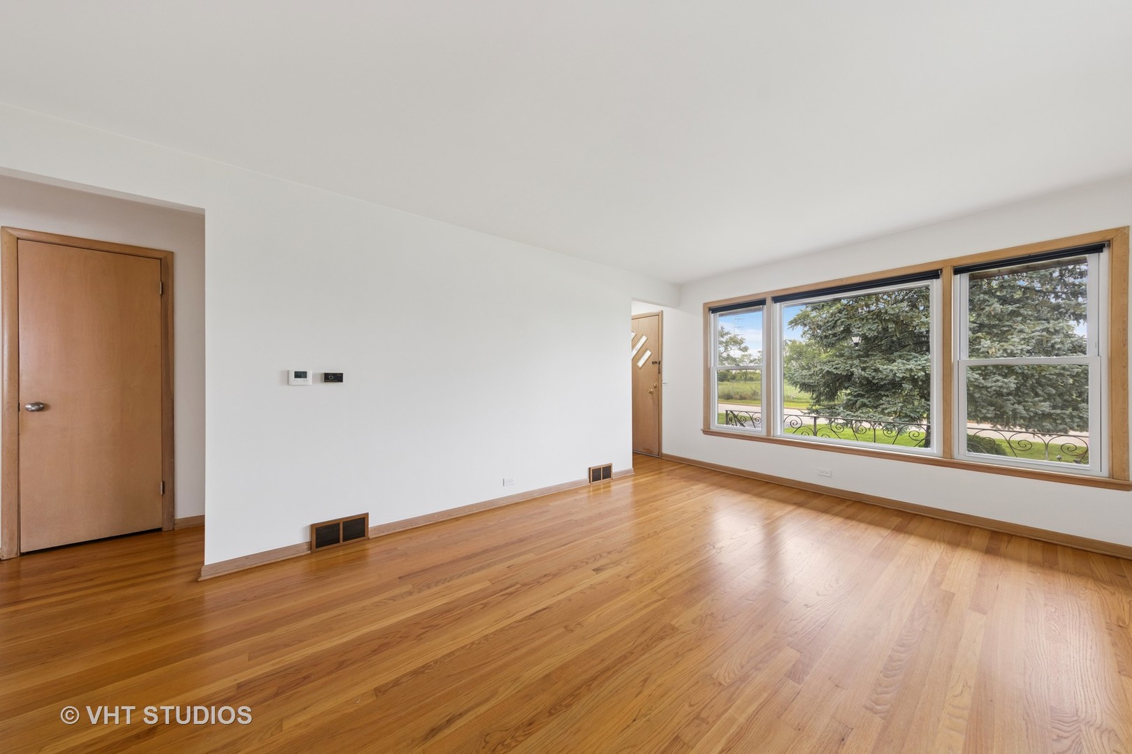 0S414 Cadwell Avenue, Elmhurst, IL 60126
