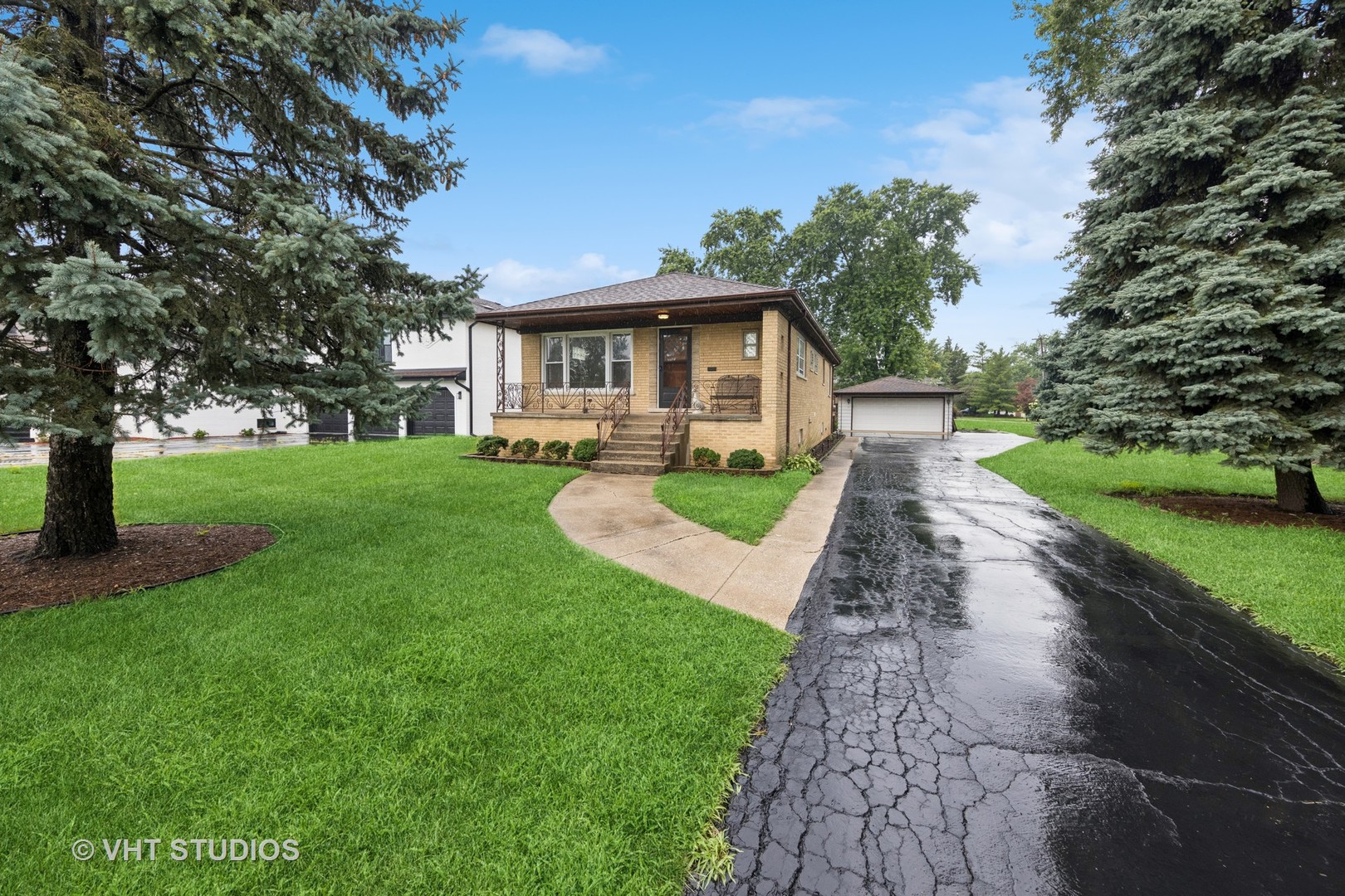 0S414 Cadwell Avenue, Elmhurst, IL 60126