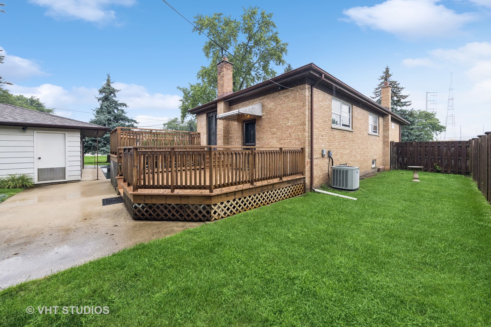 0S414 Cadwell Avenue, Elmhurst, IL 60126