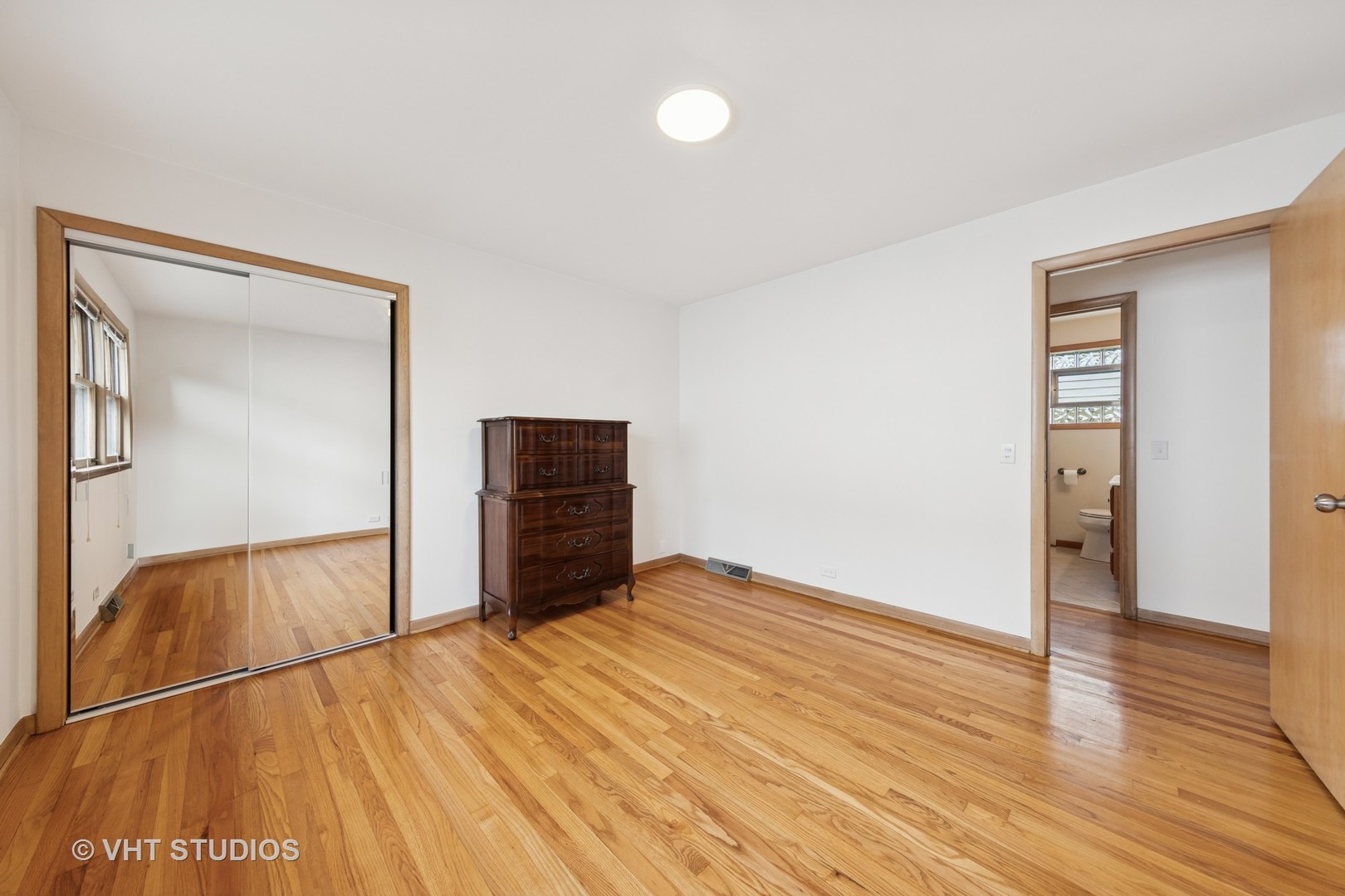 0S414 Cadwell Avenue, Elmhurst, IL 60126