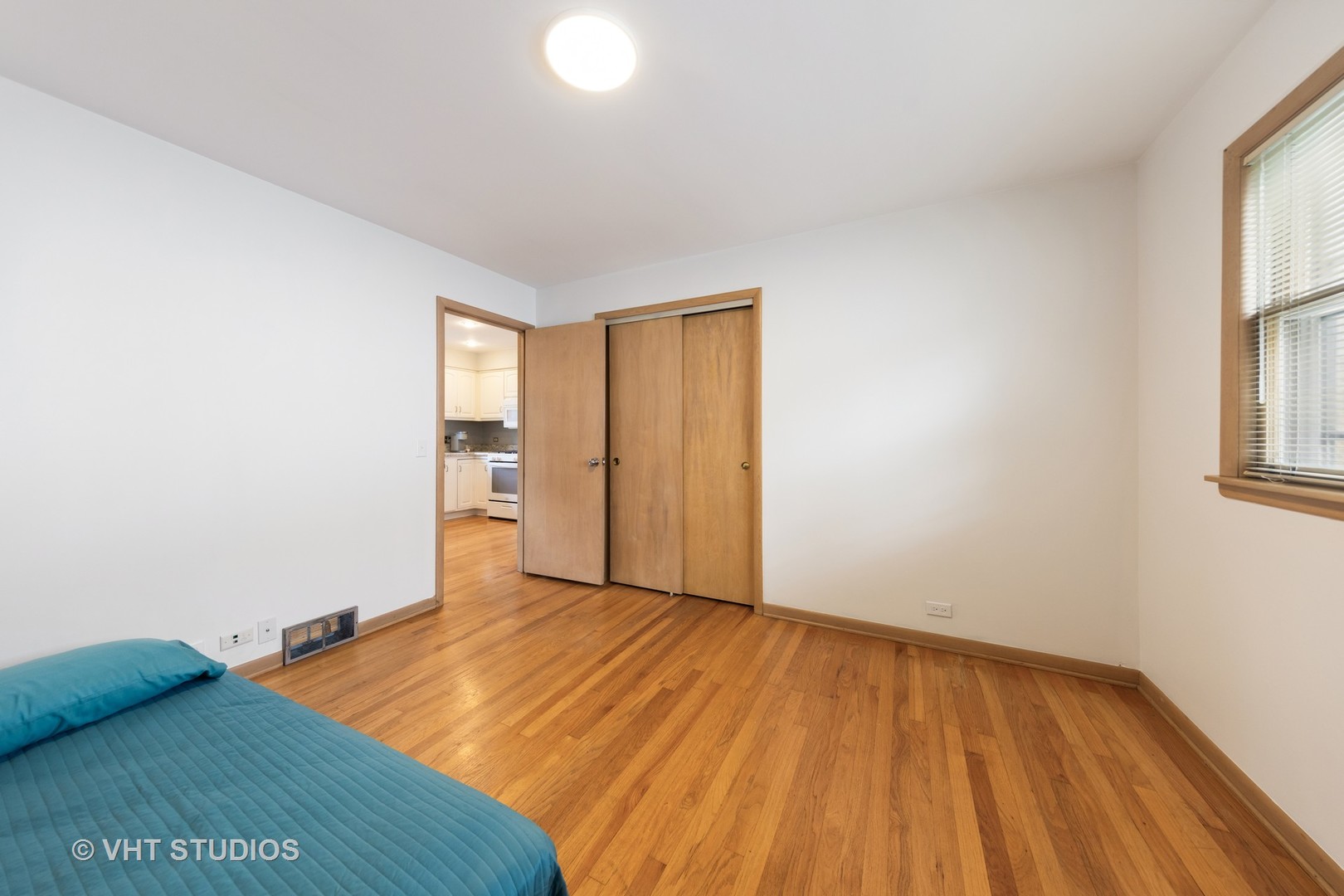 0S414 Cadwell Avenue, Elmhurst, IL 60126