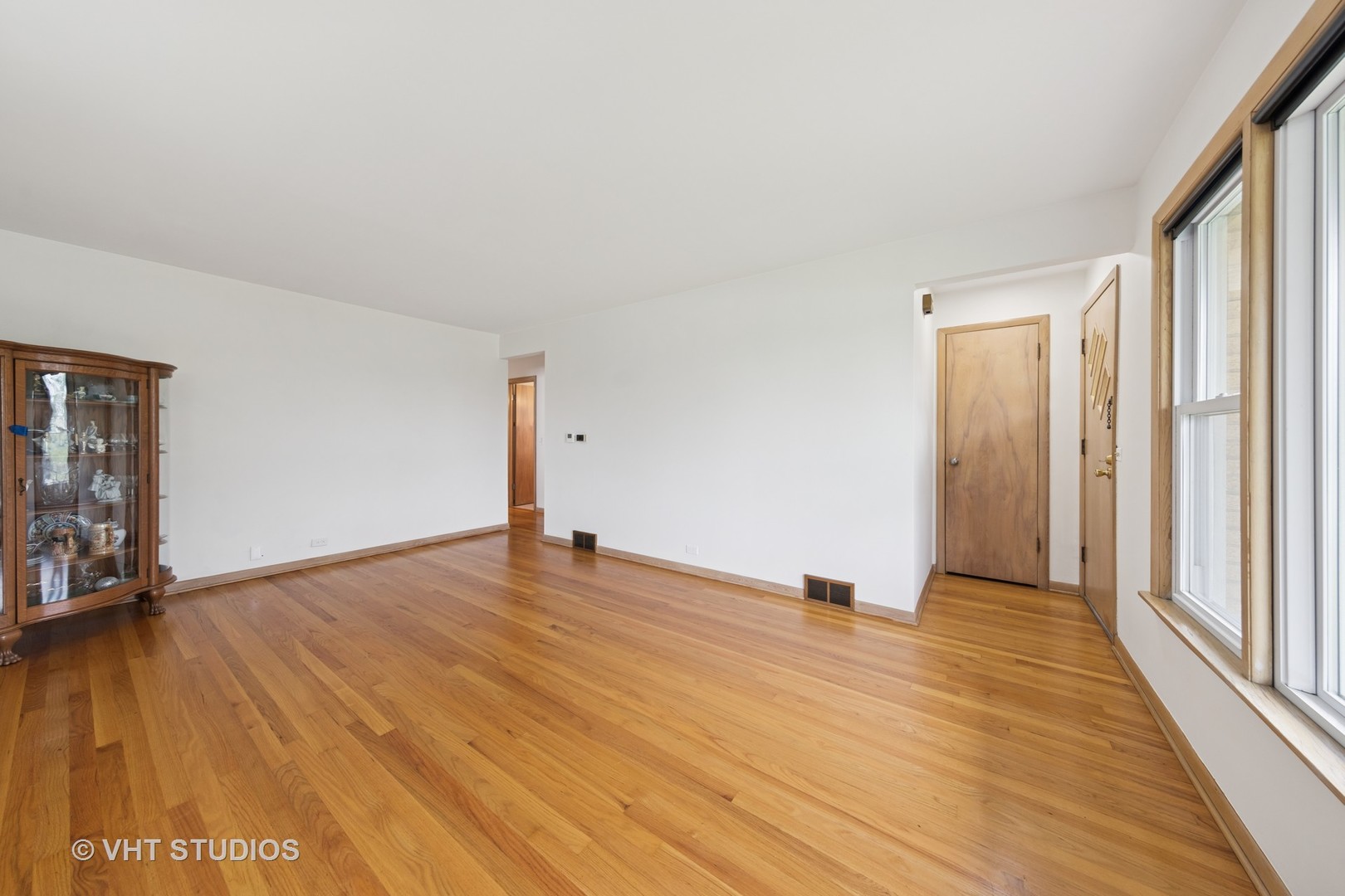 0S414 Cadwell Avenue, Elmhurst, IL 60126