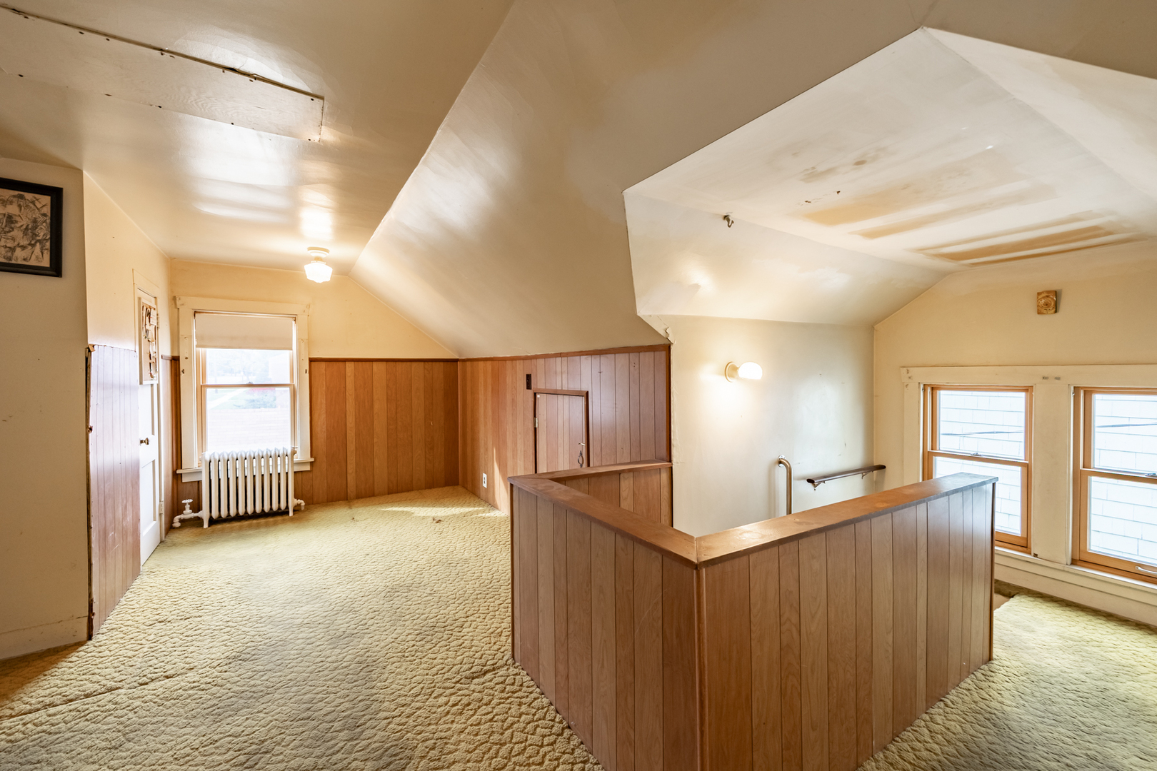 402 Orange Street, Elgin, IL 60123