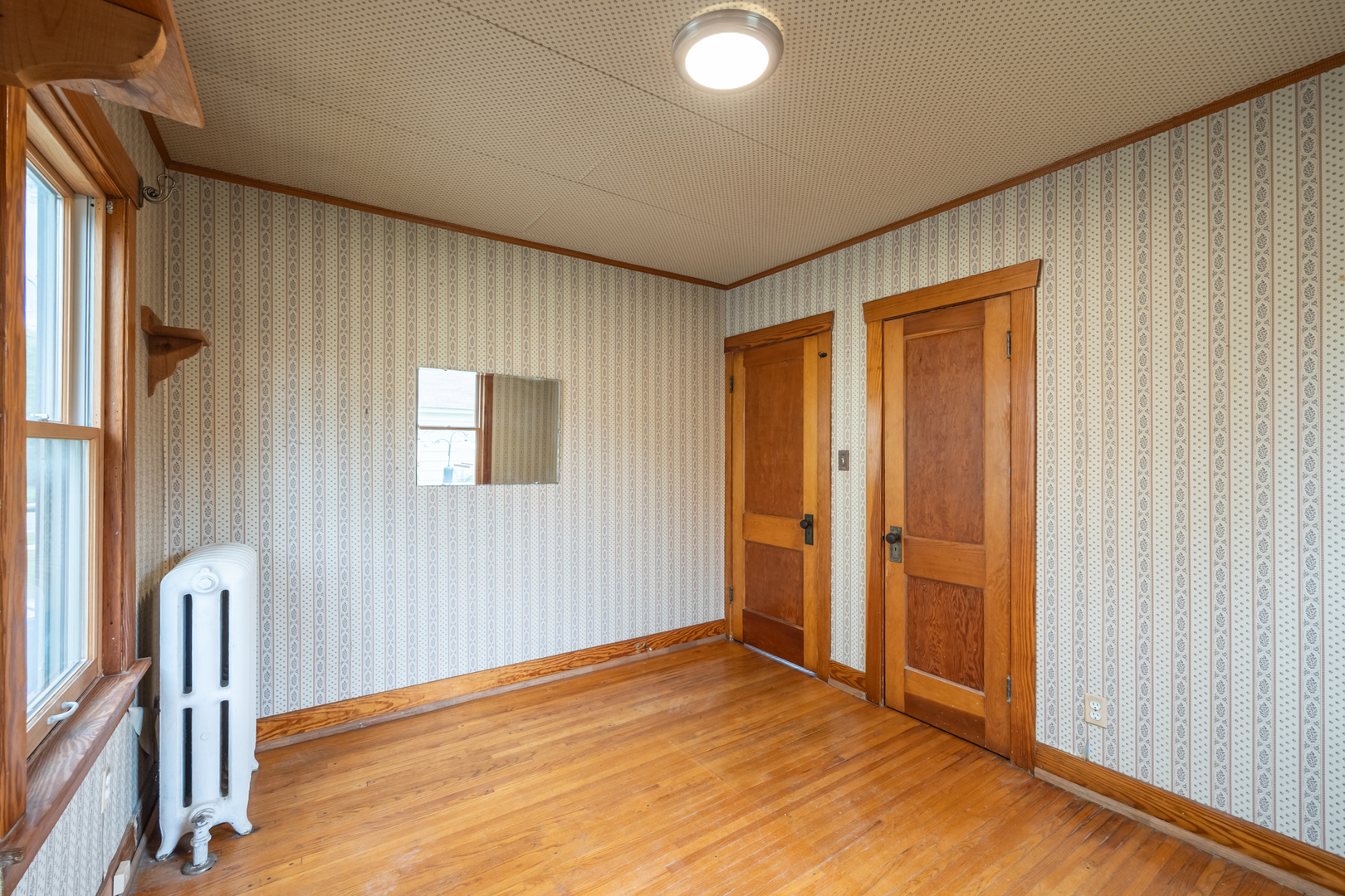 402 Orange Street, Elgin, IL 60123