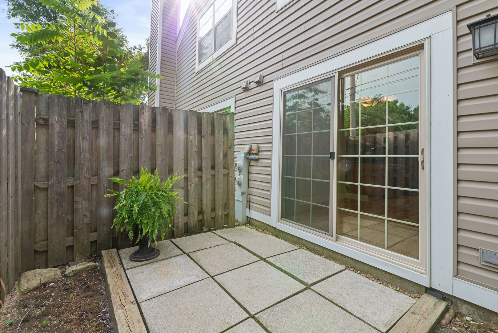 1422 N KNOLLWOOD Drive, Palatine, IL 60067