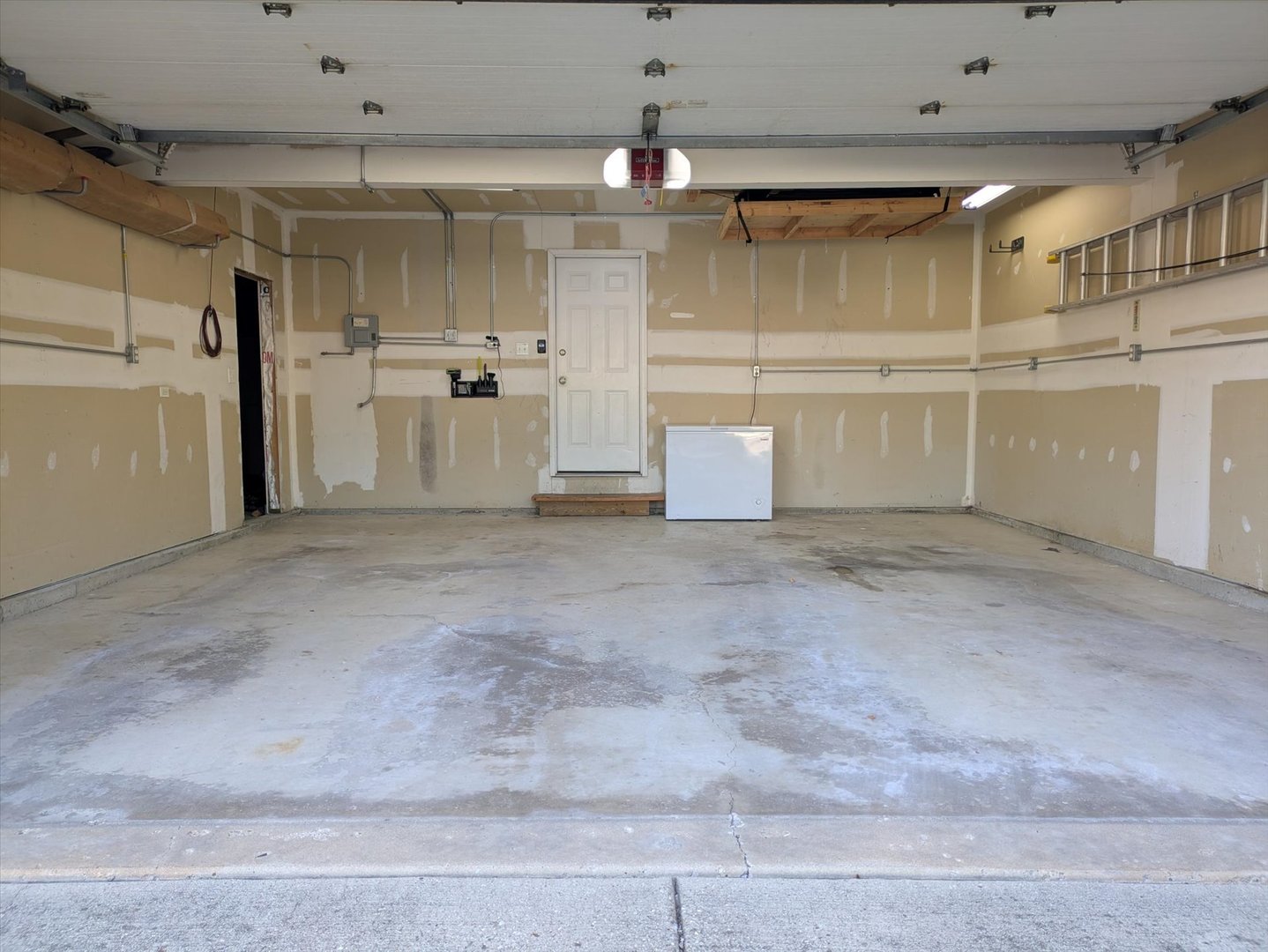 1628 Schubert Drive, Morris, IL 60450