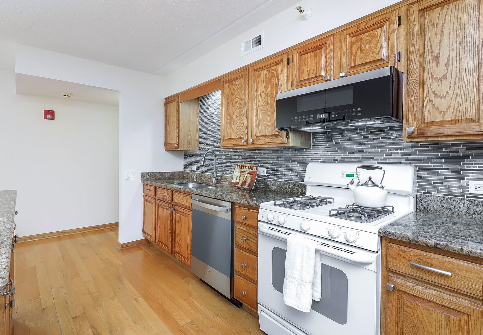 2020 Saint Regis Drive #509, Lombard, IL 60148