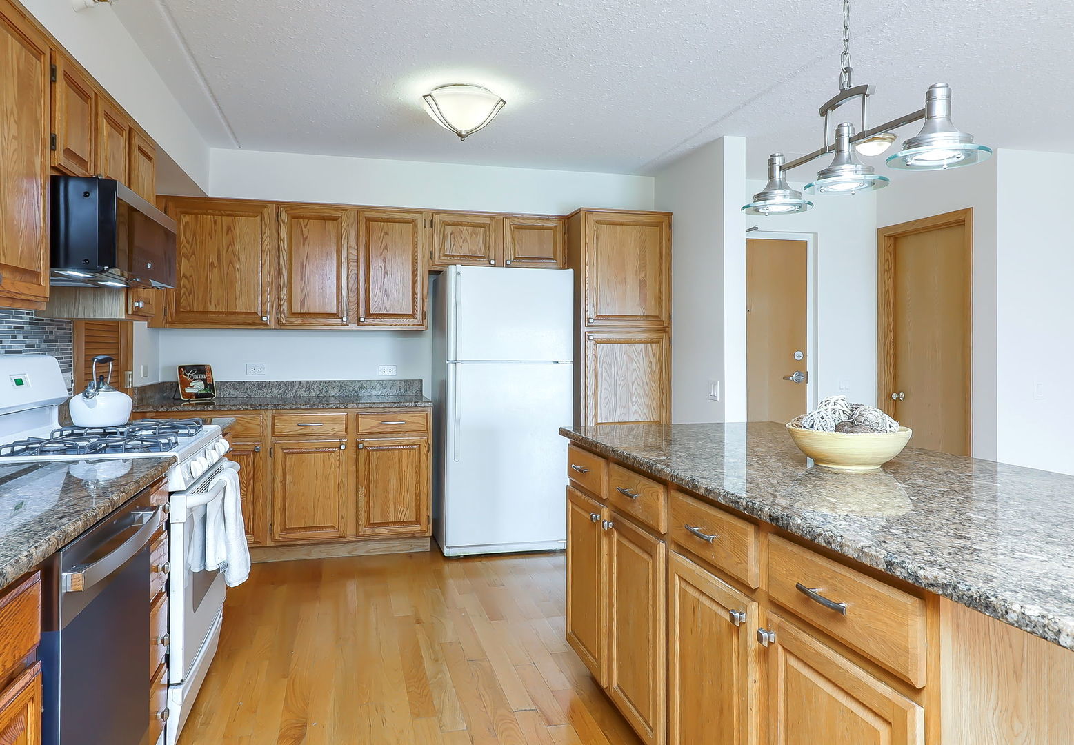 2020 Saint Regis Drive #509, Lombard, IL 60148