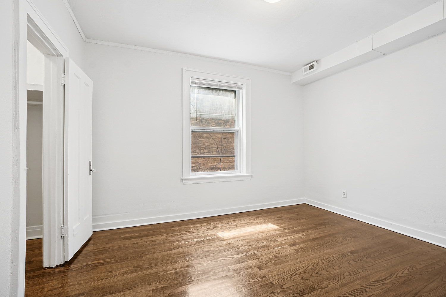 4621 N MONTICELLO Avenue, Chicago, IL 60625