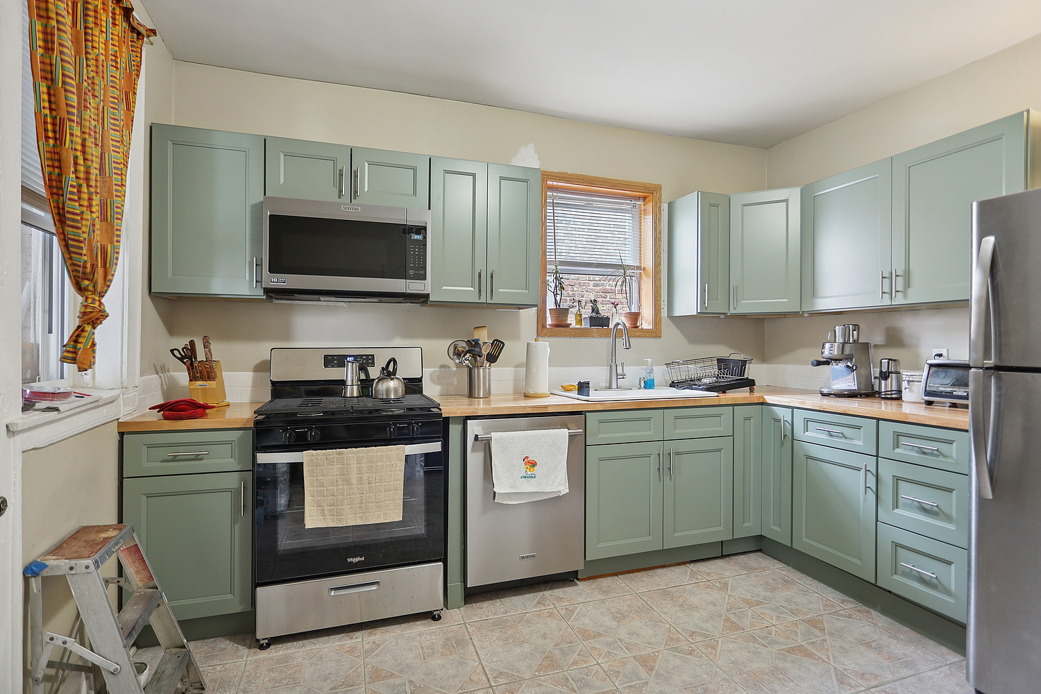 4621 N MONTICELLO Avenue, Chicago, IL 60625