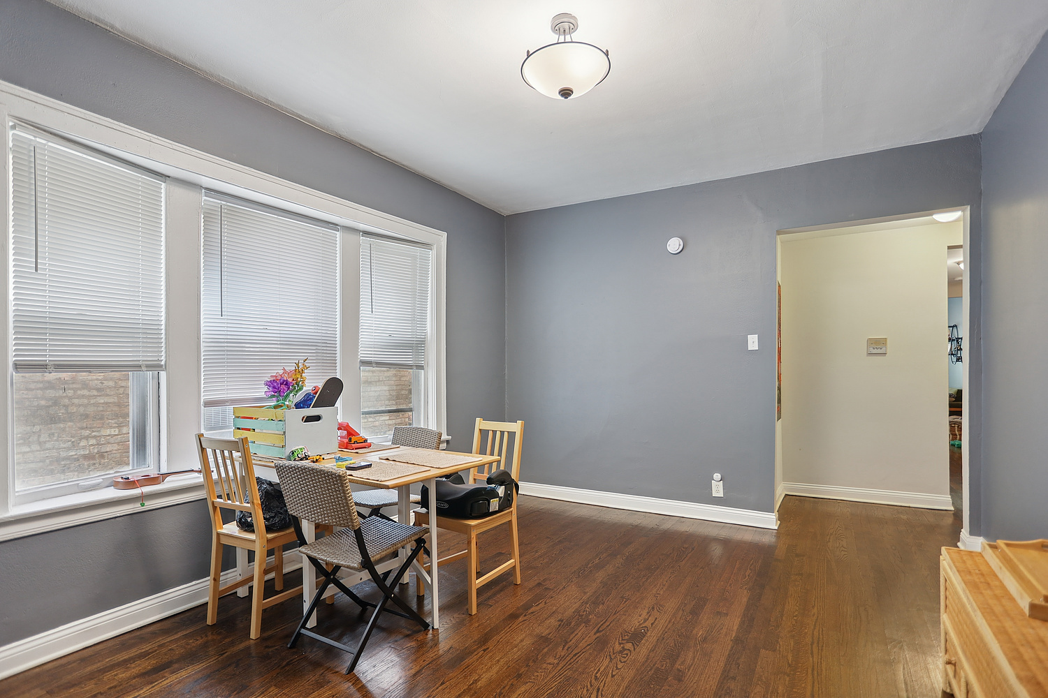 4621 N MONTICELLO Avenue, Chicago, IL 60625