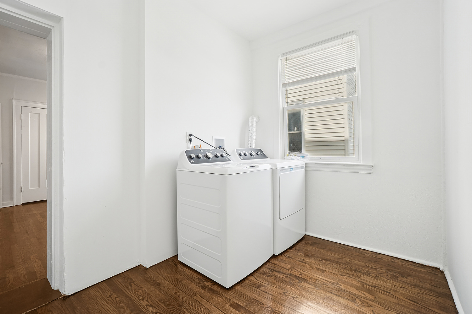 4621 N MONTICELLO Avenue, Chicago, IL 60625