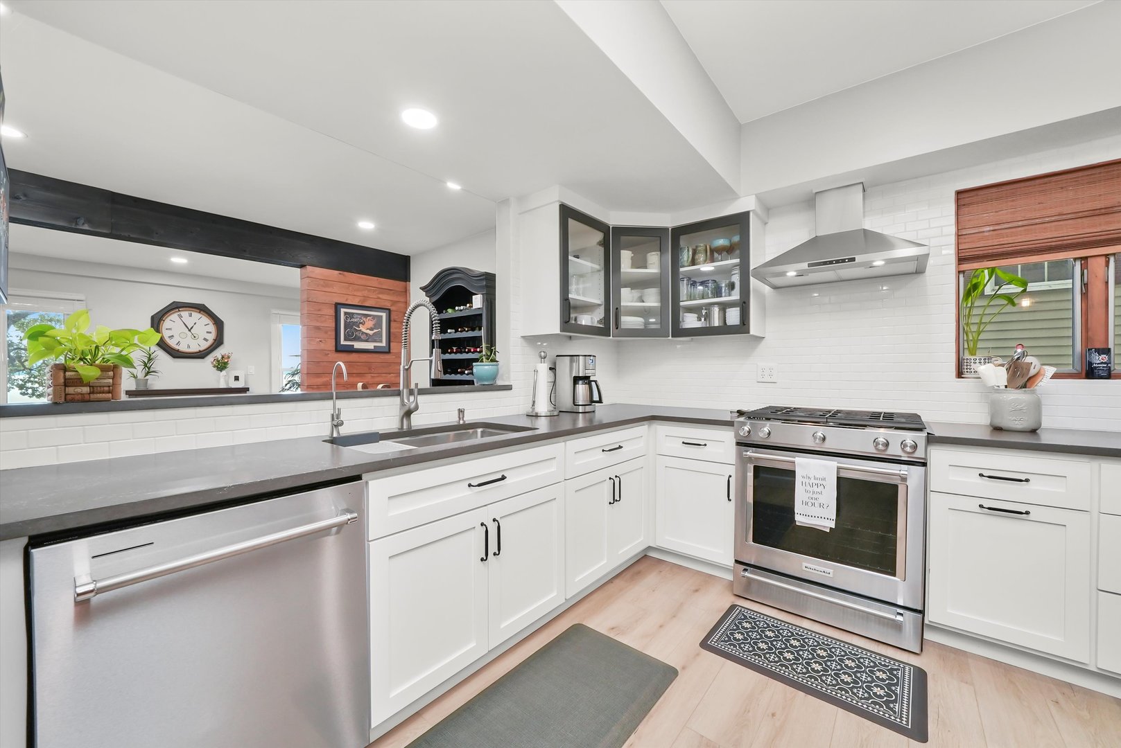 96 Lake Lane, Fox Lake, IL 60020