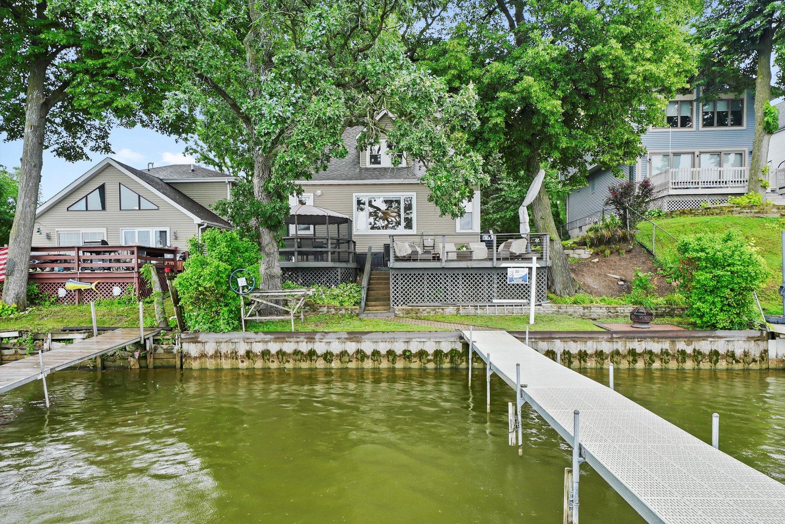 96 Lake Lane, Fox Lake, IL 60020