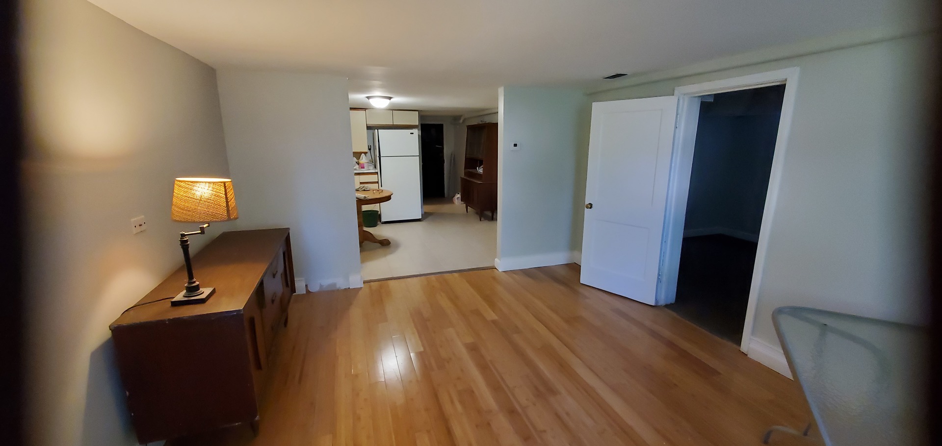 5015 W Montrose Avenue, Chicago, IL 60641