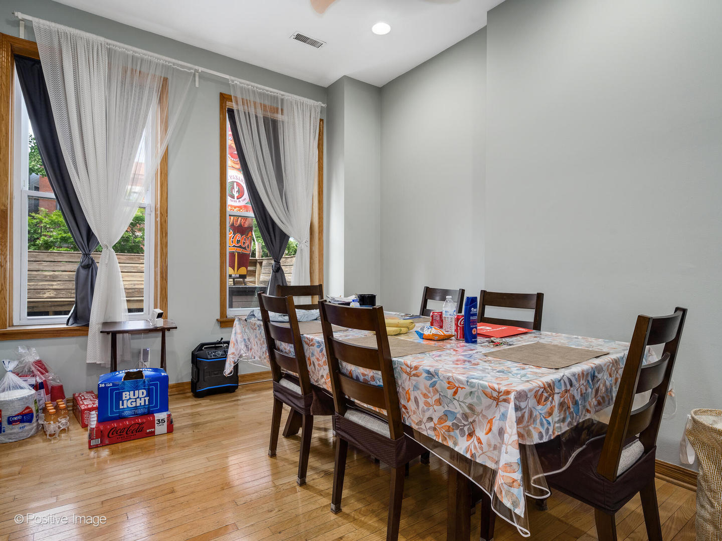 1517 W Taylor Street, Chicago, IL 60607