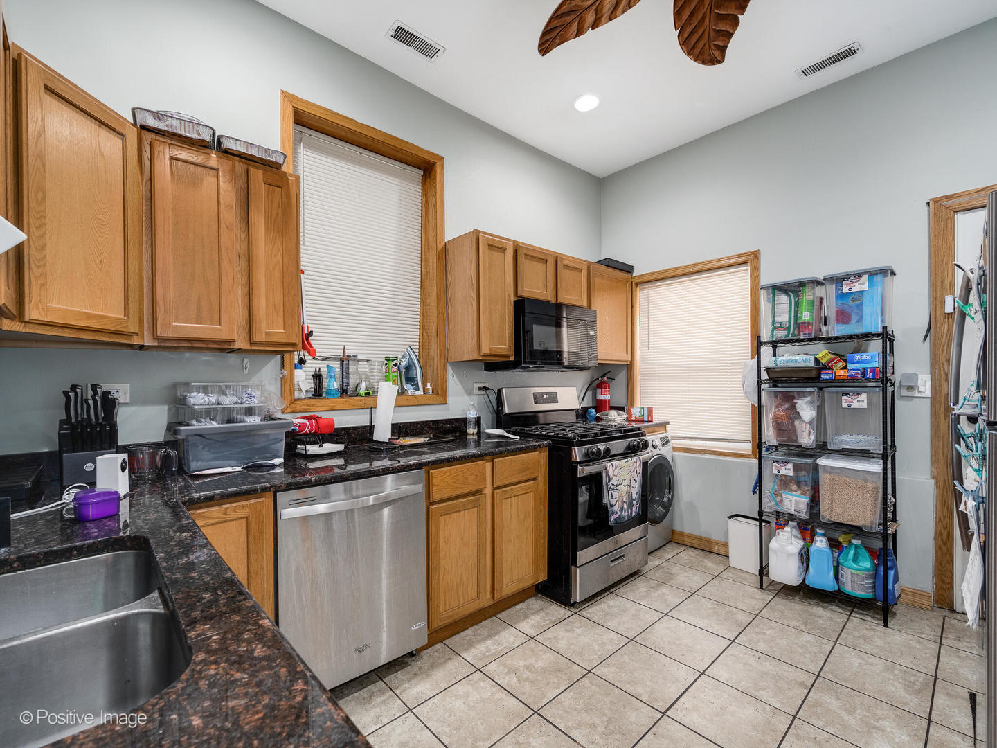 1517 W Taylor Street, Chicago, IL 60607