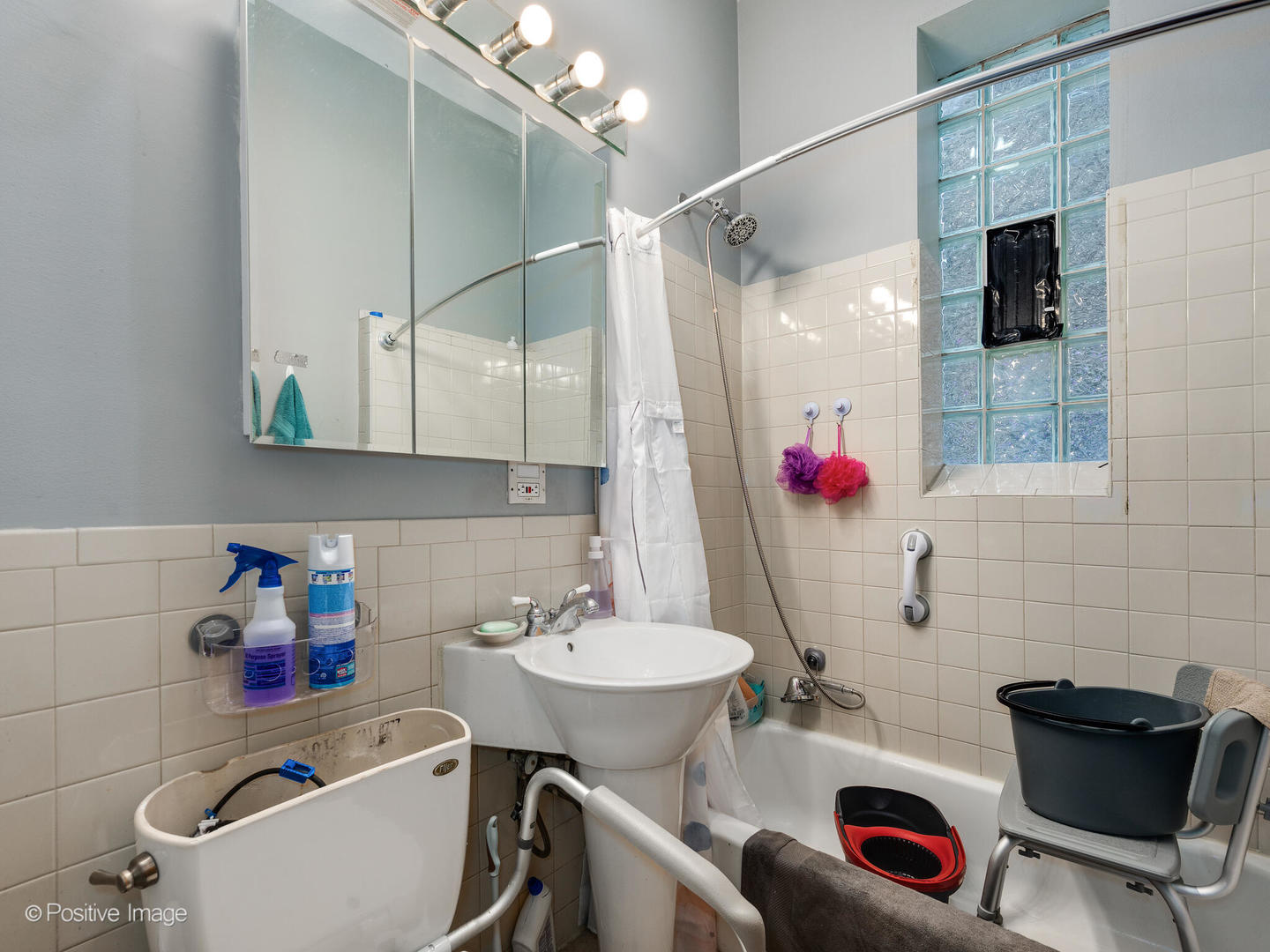 1517 W Taylor Street, Chicago, IL 60607
