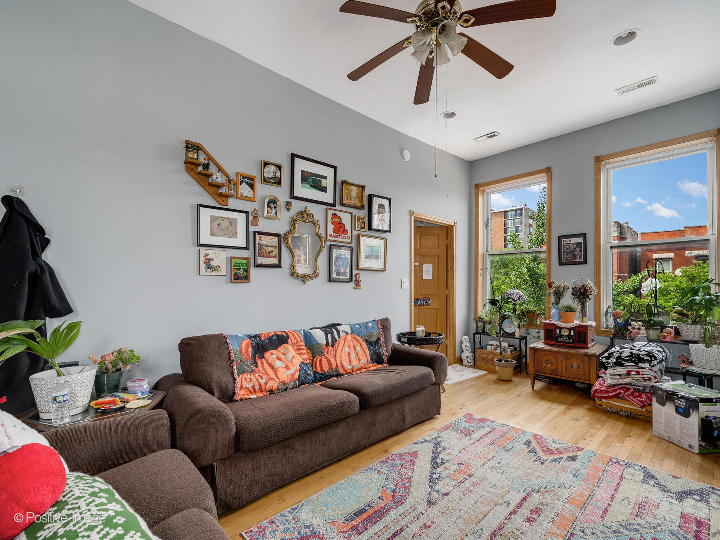 1517 W Taylor Street, Chicago, IL 60607