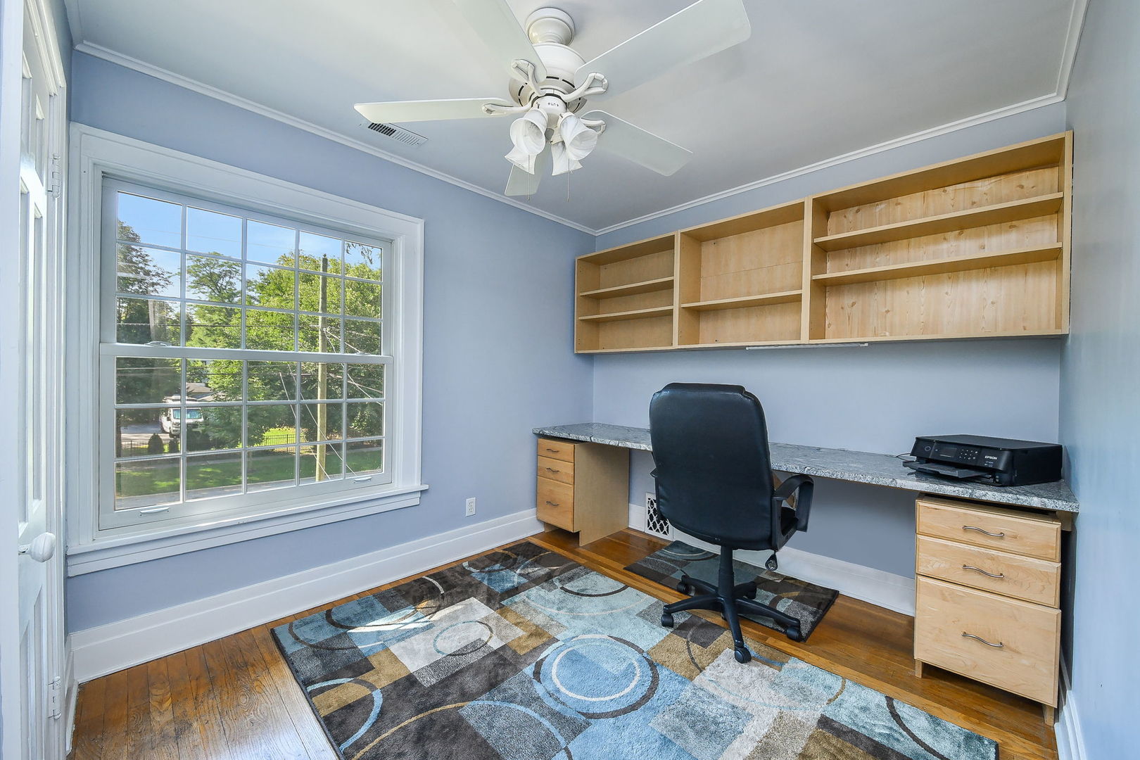 315 W Oak Avenue, Wheaton, IL 60187