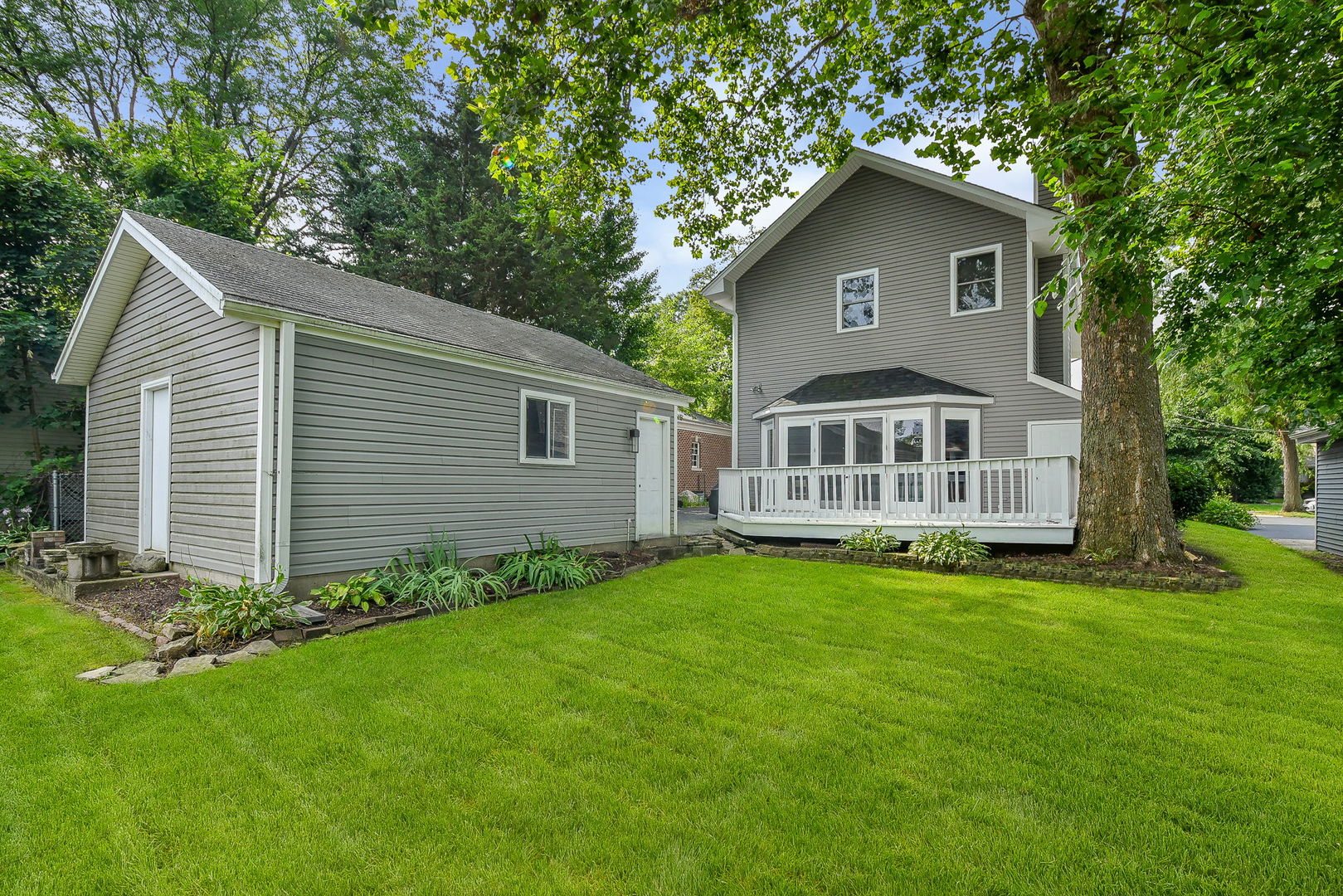 315 W Oak Avenue, Wheaton, IL 60187