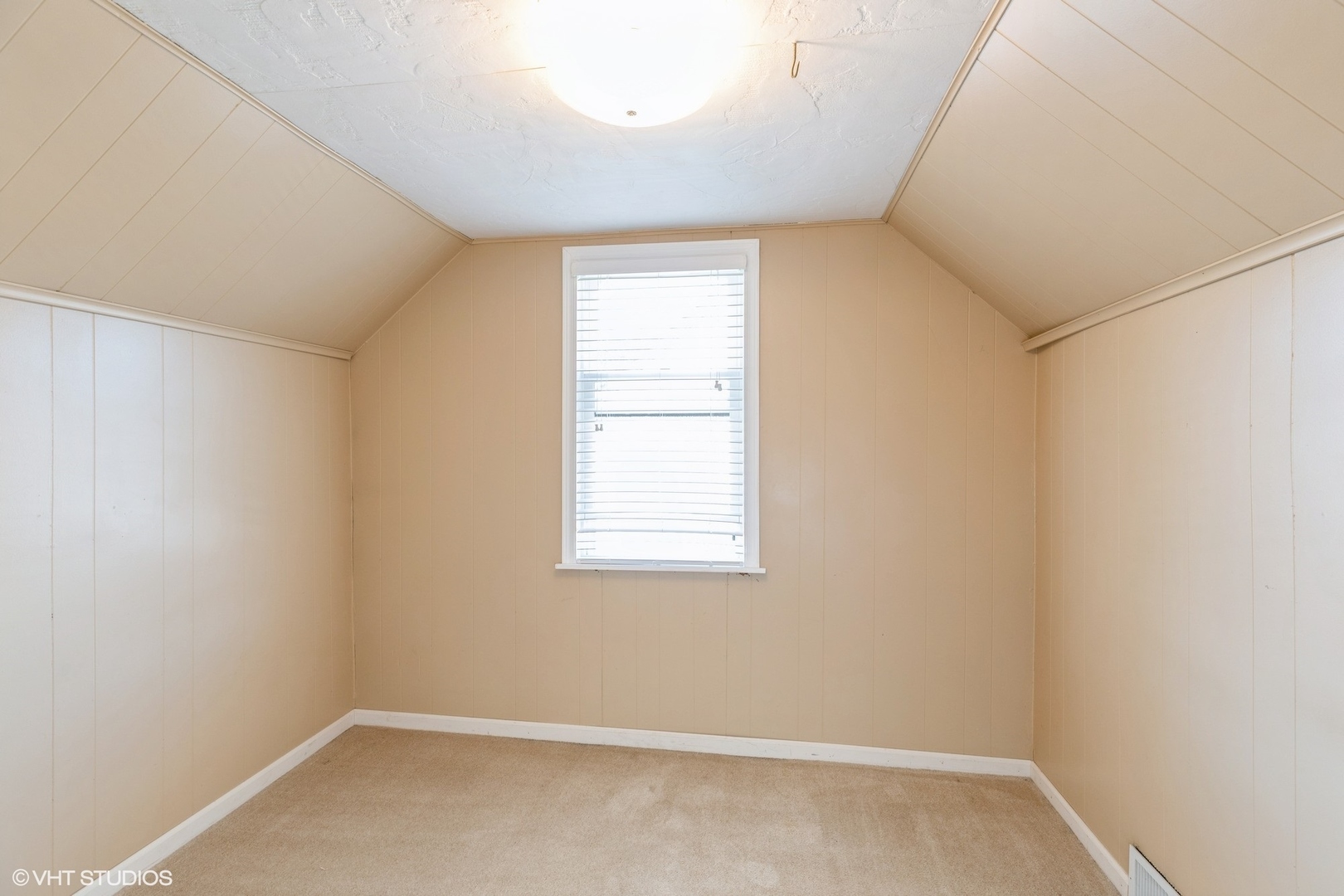 13121 S Muskegon Avenue, Chicago, IL 60633