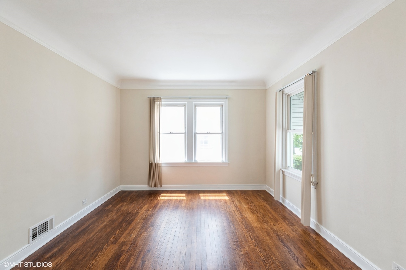 13121 S Muskegon Avenue, Chicago, IL 60633