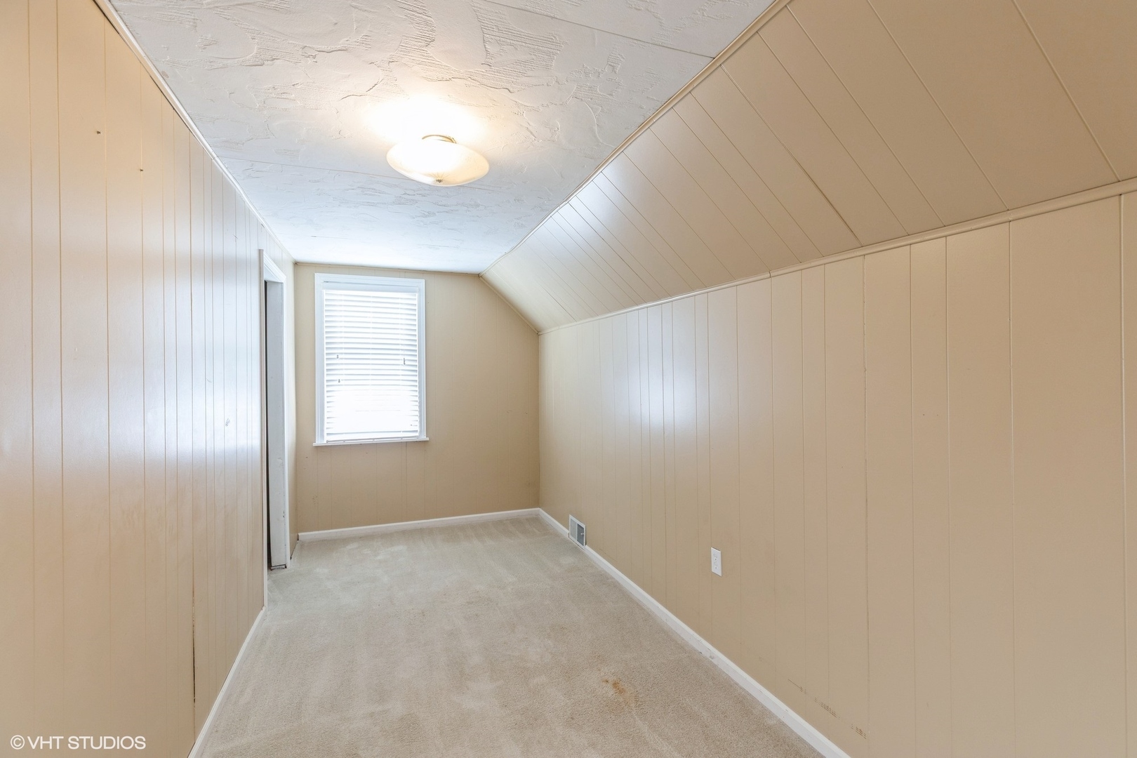 13121 S Muskegon Avenue, Chicago, IL 60633