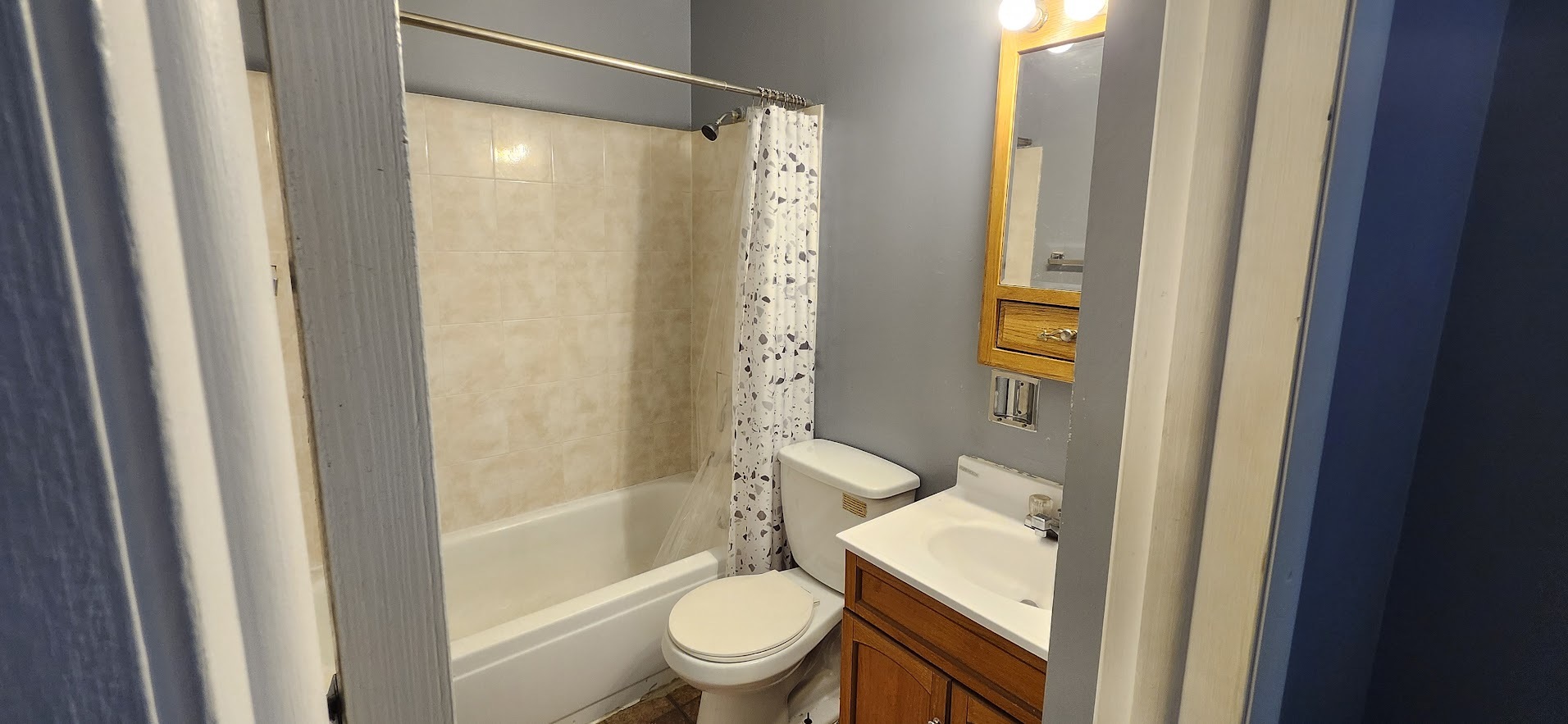 1309 Kingsbury Drive #C, Hanover Park, IL 60133