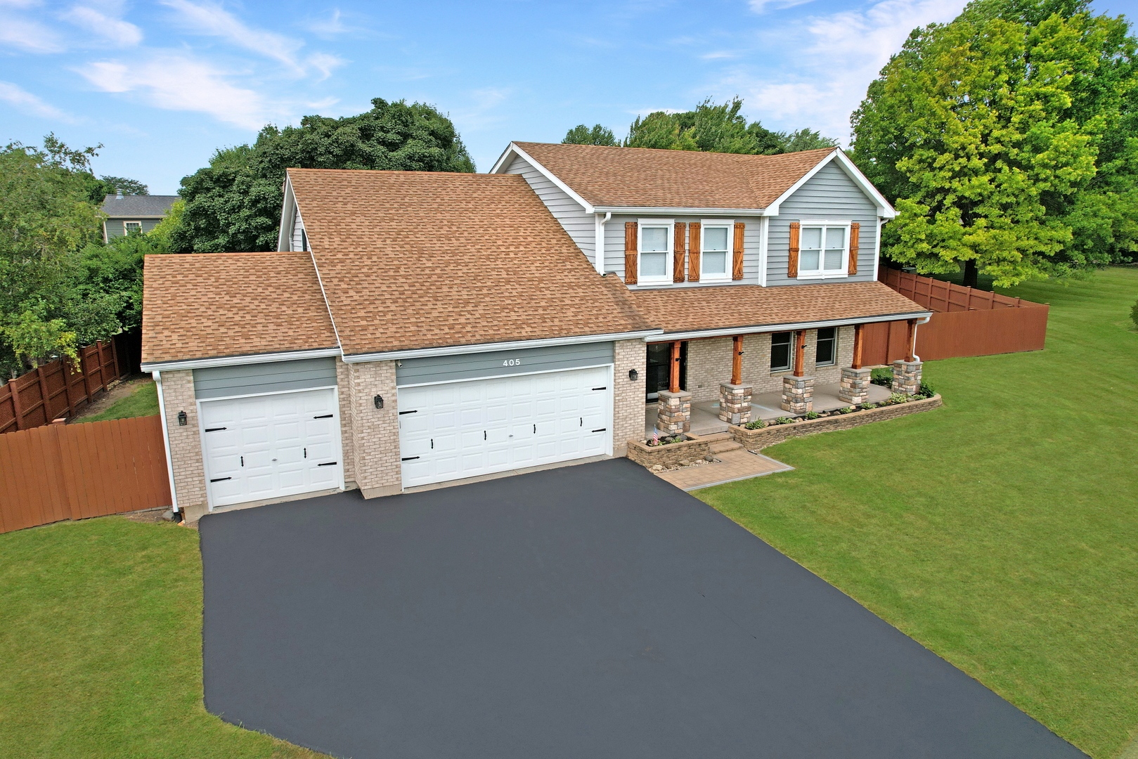 405 Oakwood Street, Yorkville, IL 60560