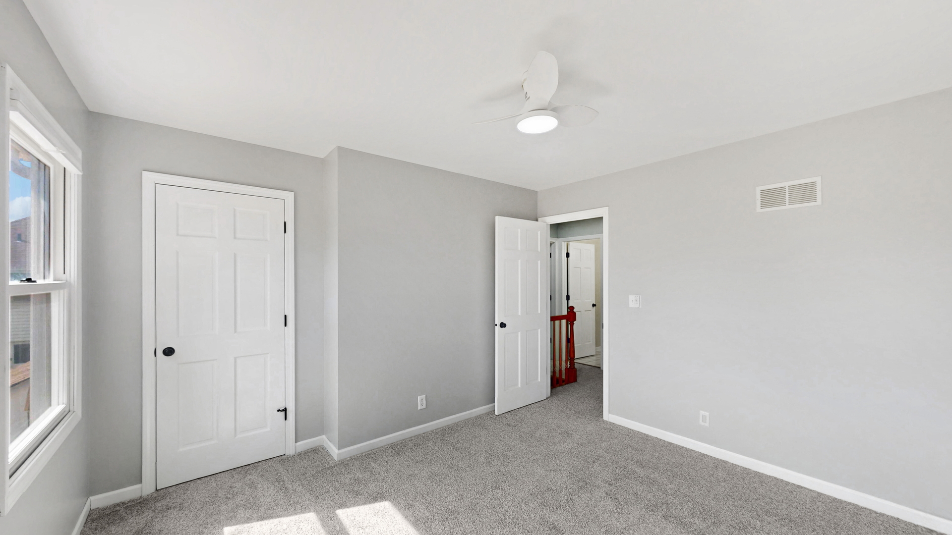 405 Oakwood Street, Yorkville, IL 60560