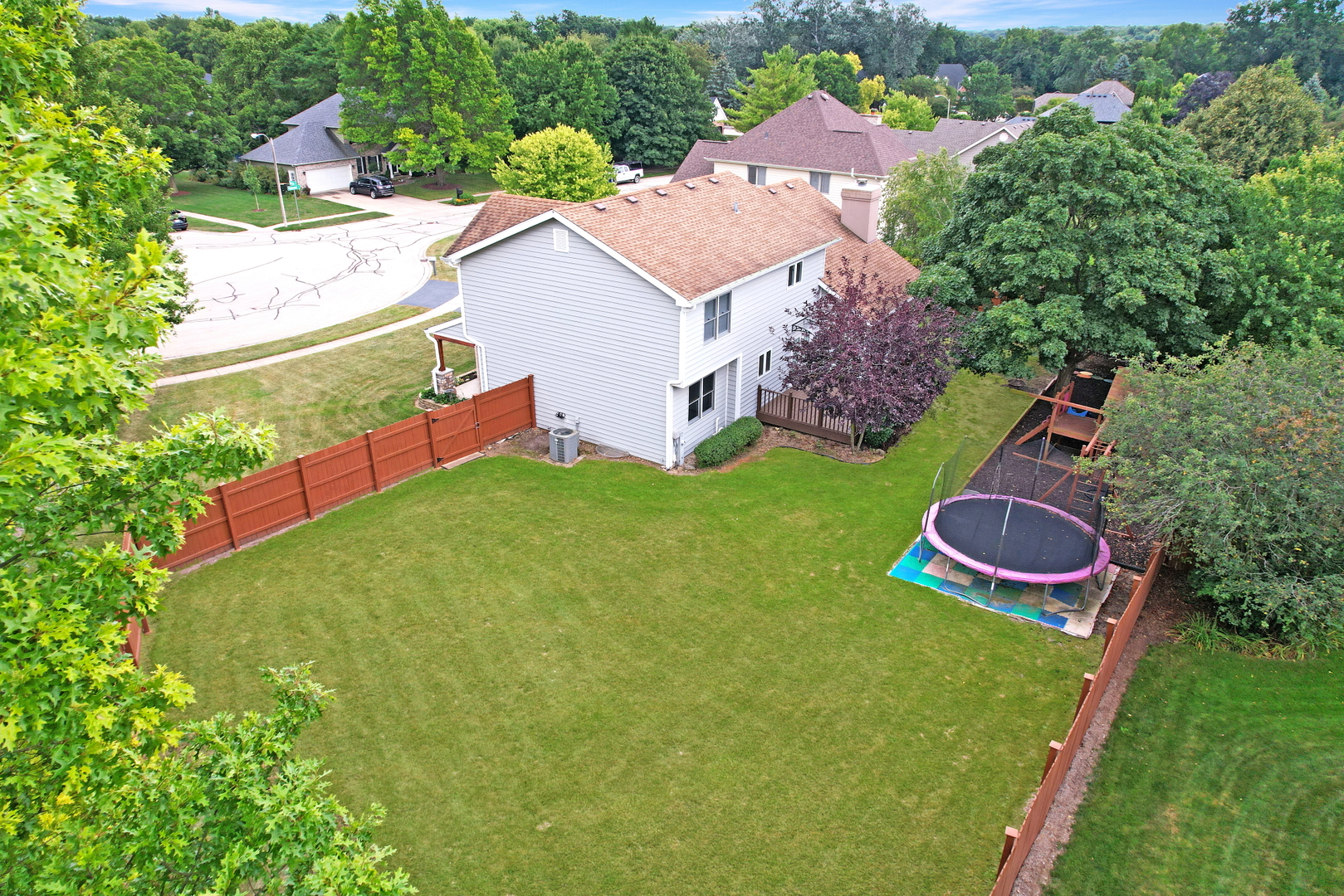 405 Oakwood Street, Yorkville, IL 60560