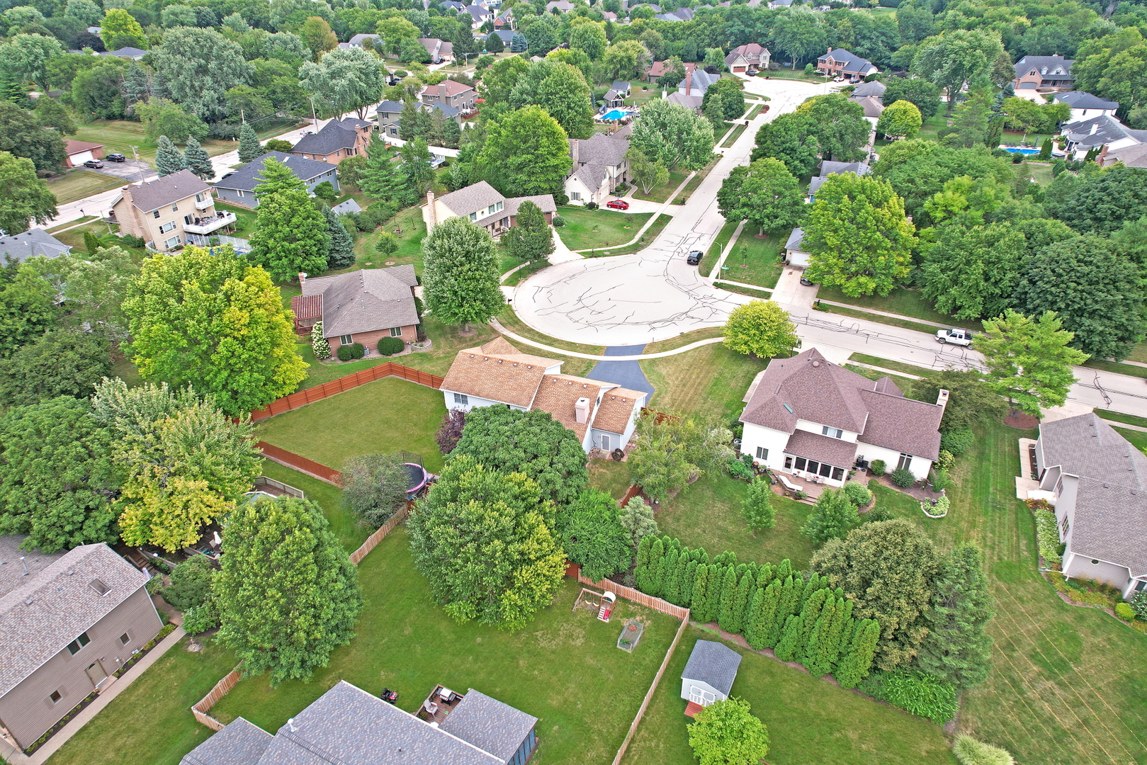 405 Oakwood Street, Yorkville, IL 60560