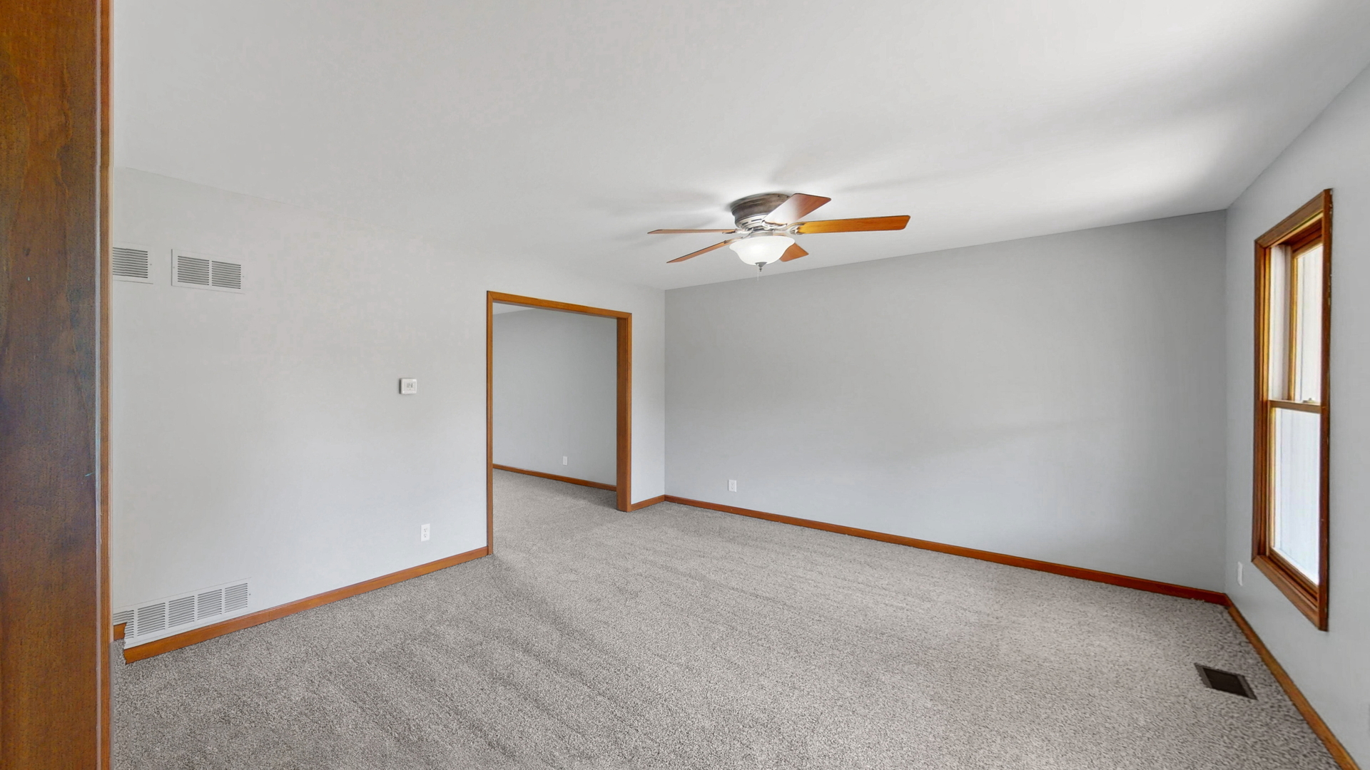 405 Oakwood Street, Yorkville, IL 60560