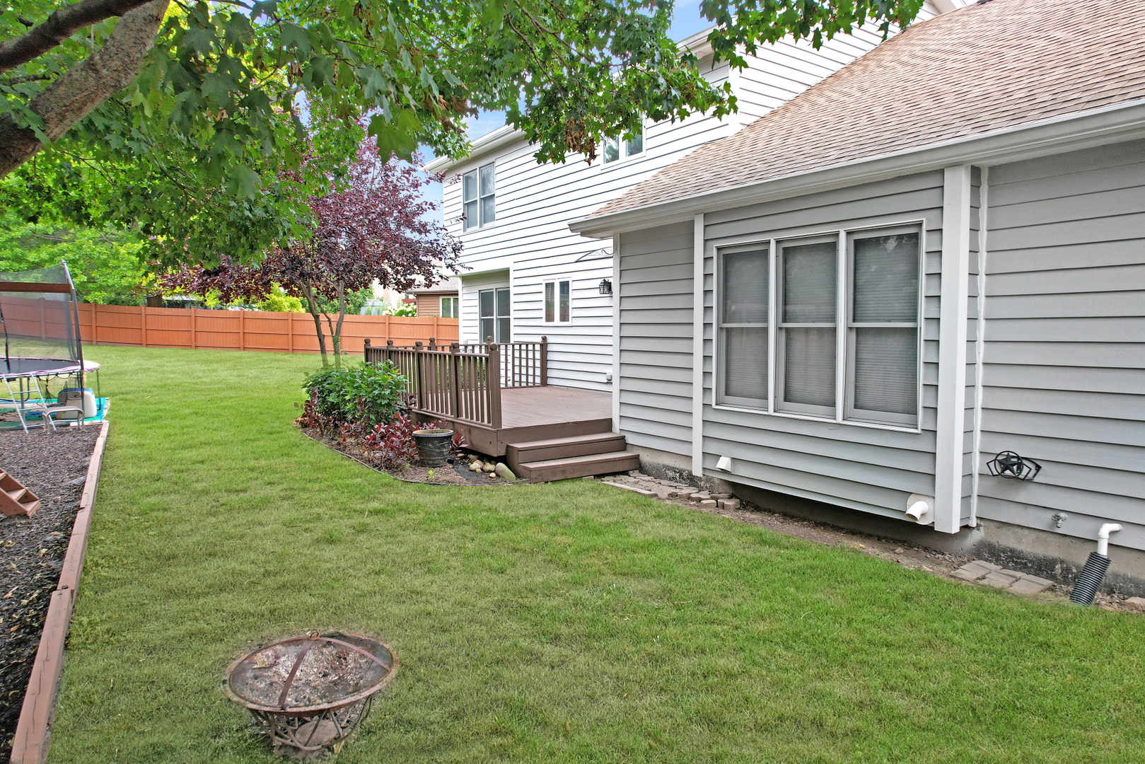 405 Oakwood Street, Yorkville, IL 60560