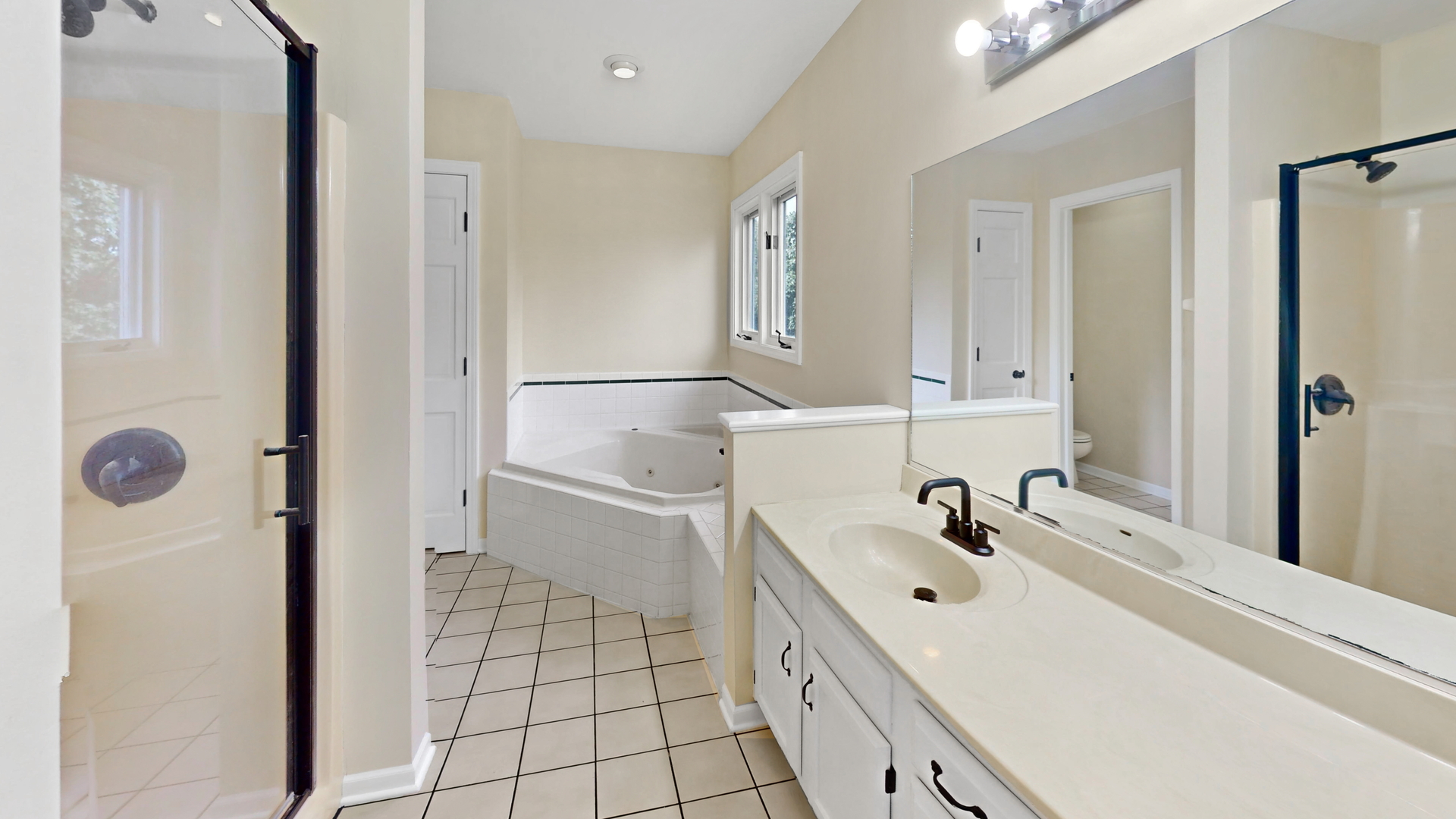 405 Oakwood Street, Yorkville, IL 60560