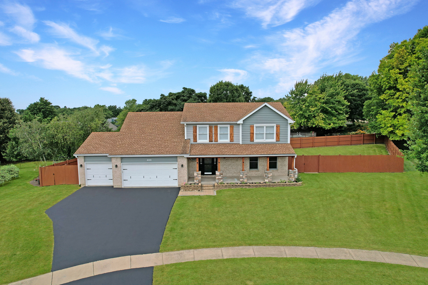 405 Oakwood Street, Yorkville, IL 60560