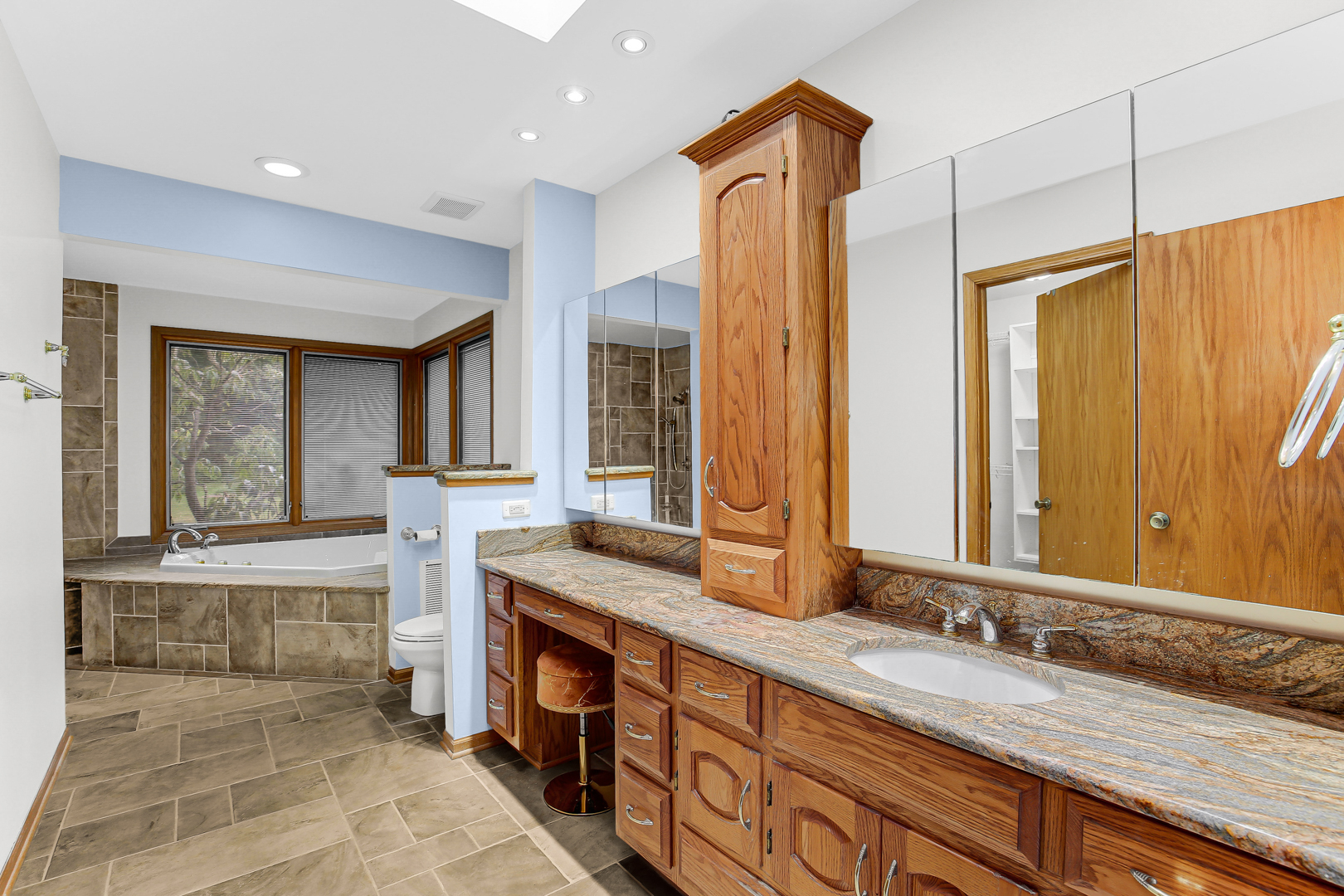 30 Zurich Court, Crete, IL 60417