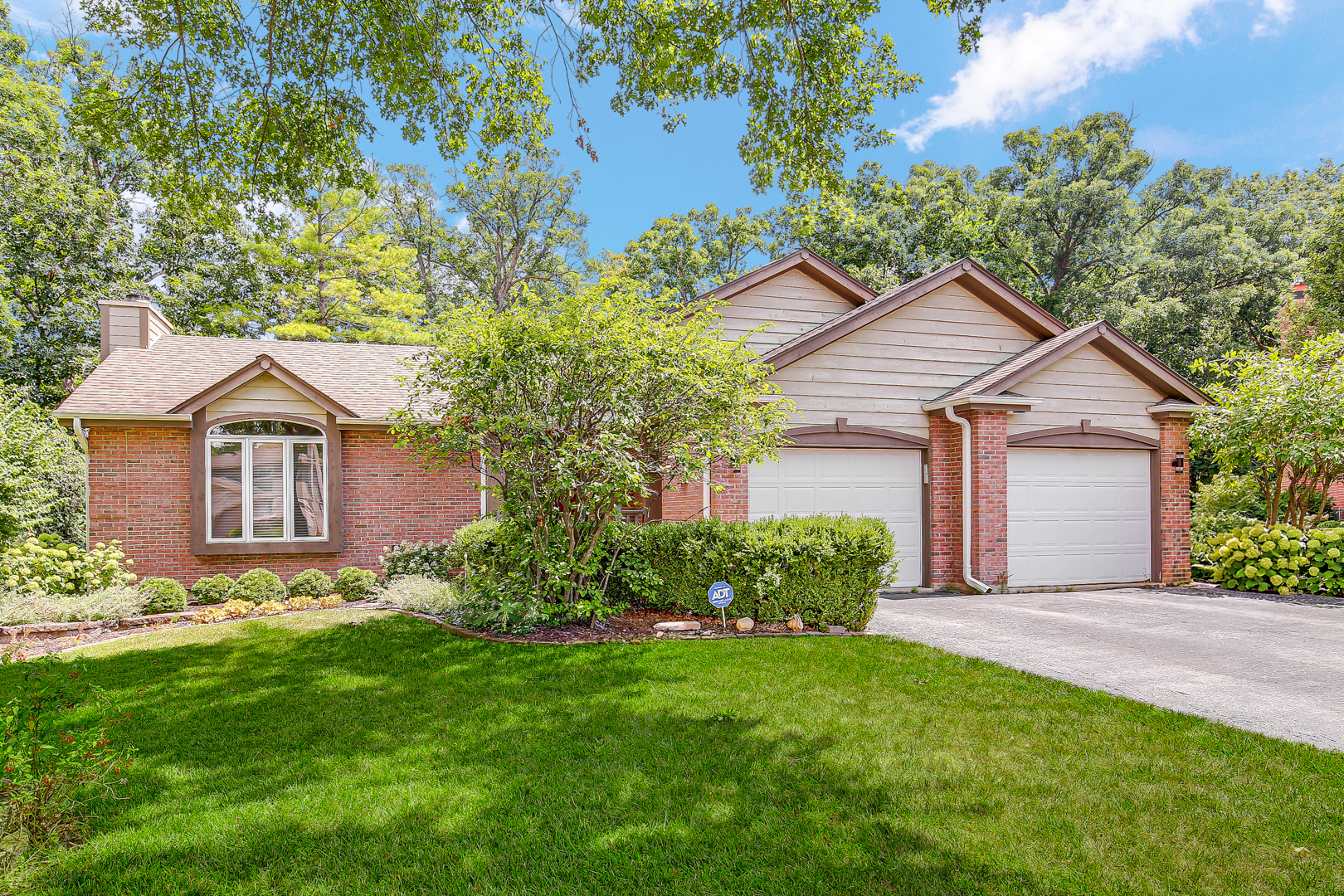 30 Zurich Court, Crete, IL 60417