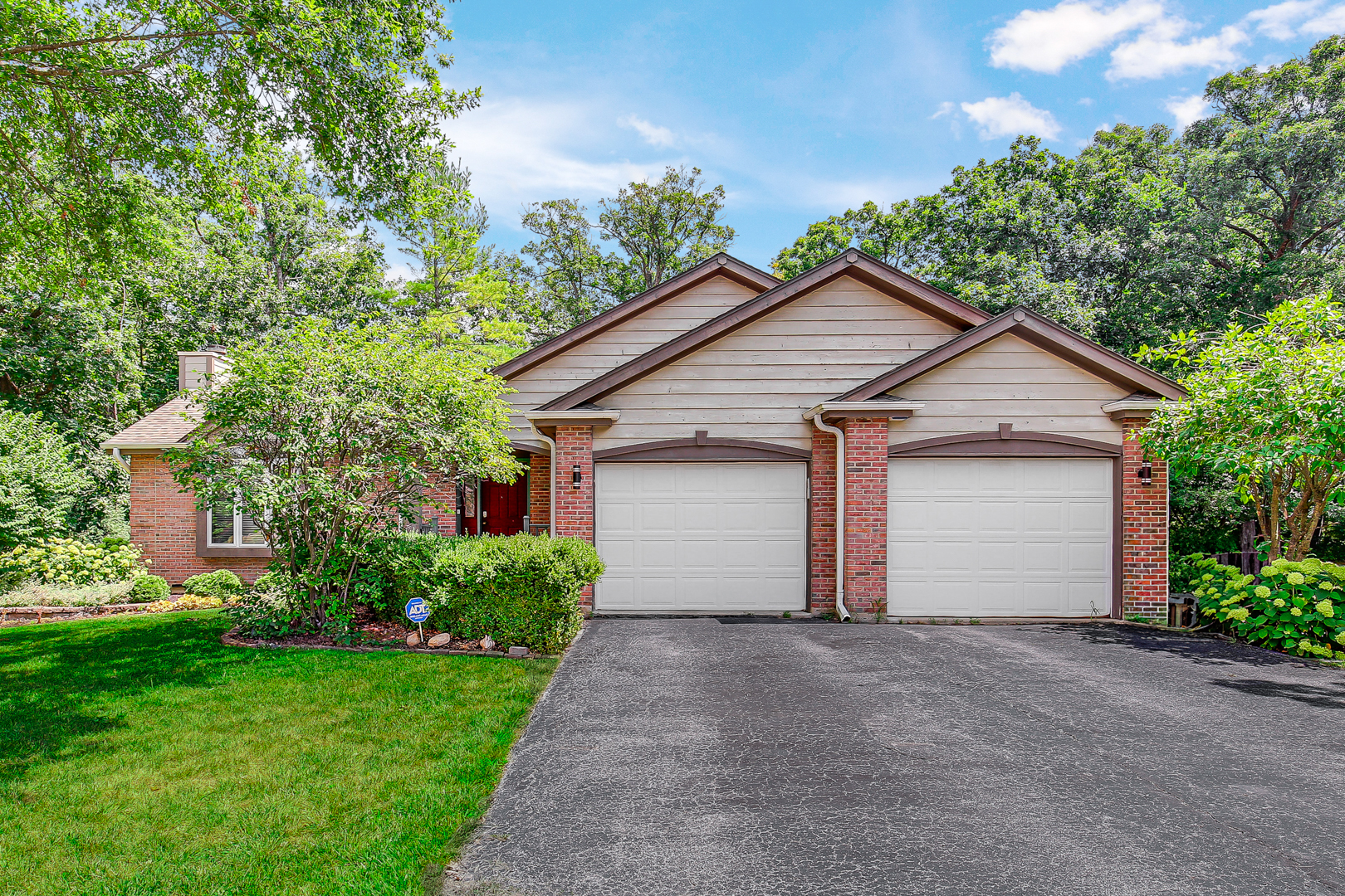 30 Zurich Court, Crete, IL 60417