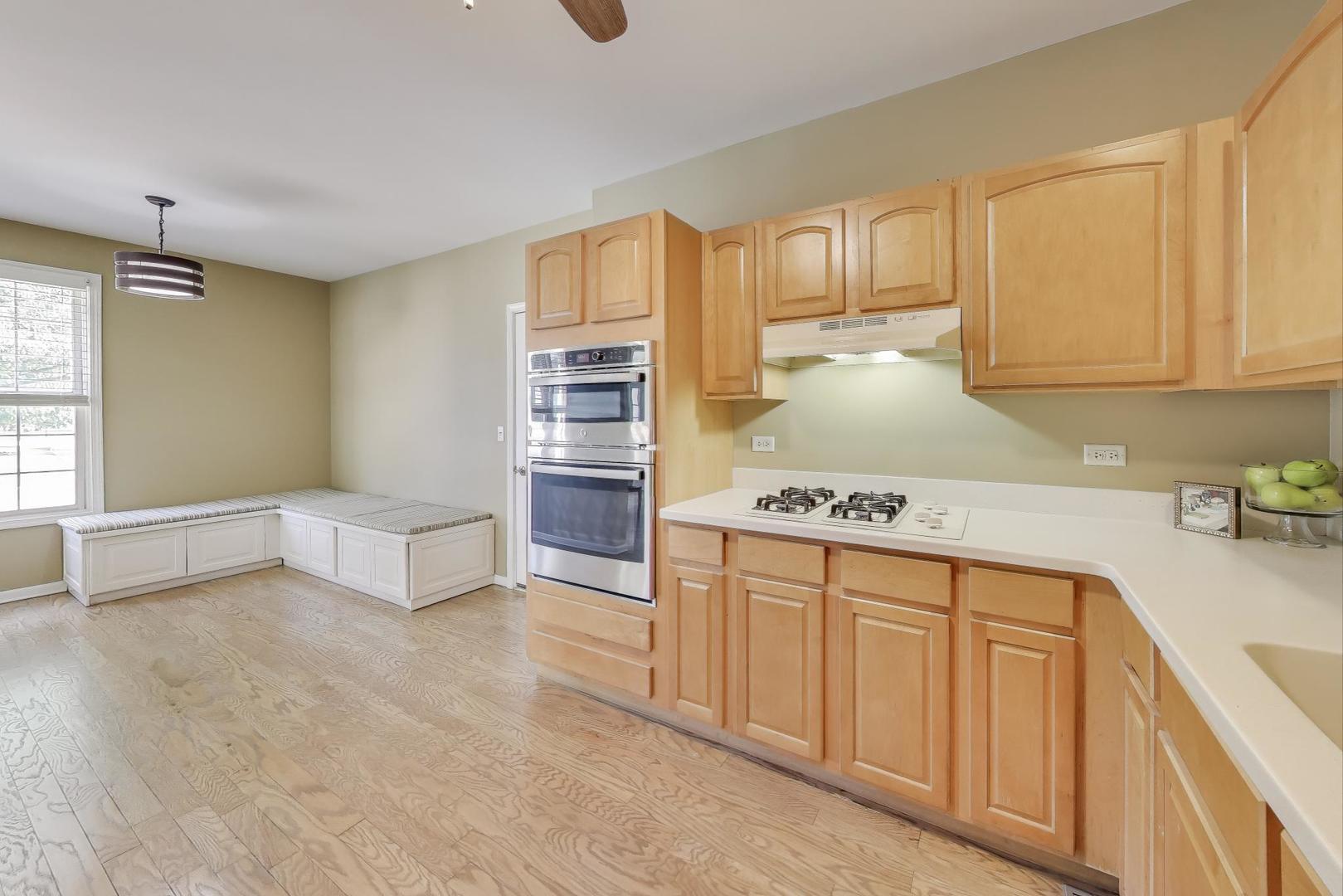 13354 Forest Ridge Drive, Palos Heights, IL 60463
