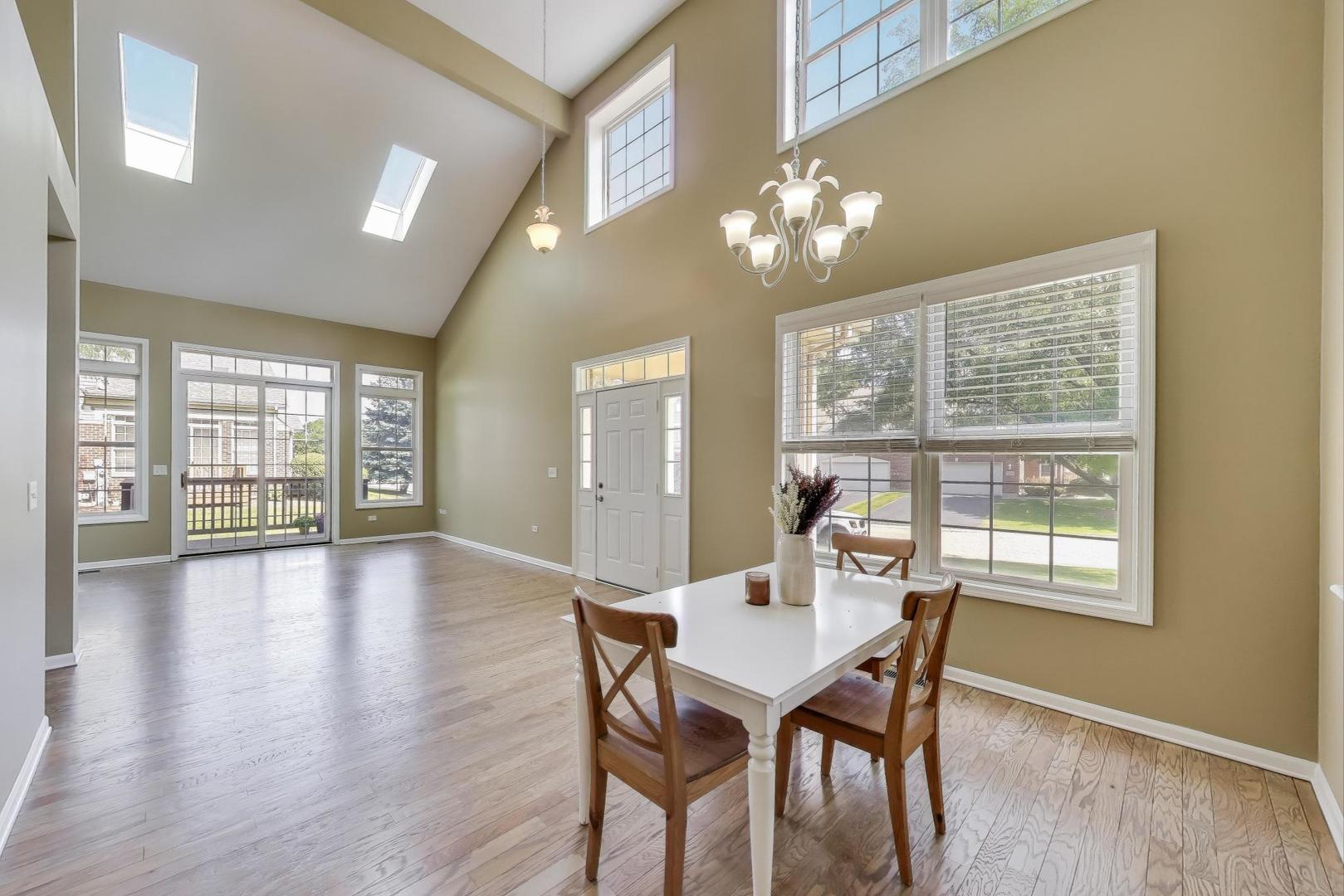 13354 Forest Ridge Drive, Palos Heights, IL 60463