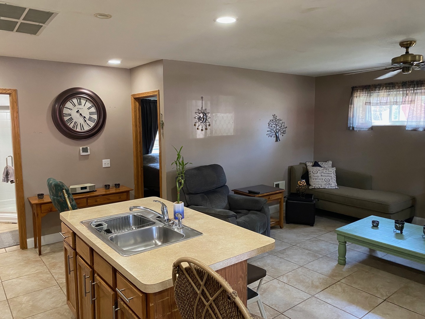 2655 W 97th Place #1S, Evergreen Park, IL 60805