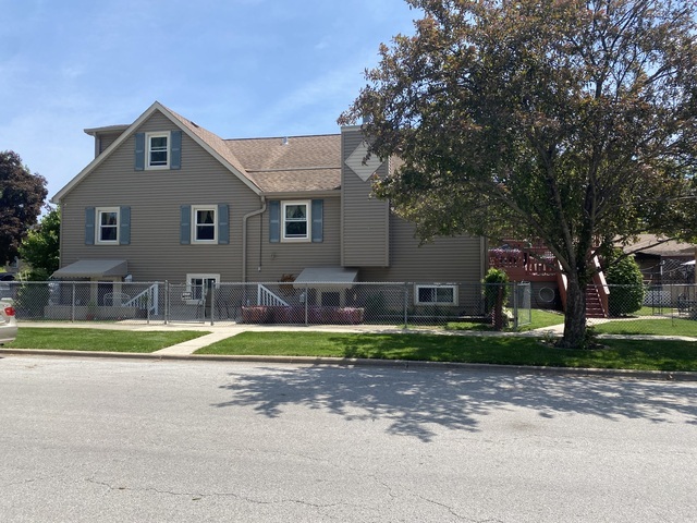 2655 W 97th Place #1S, Evergreen Park, IL 60805