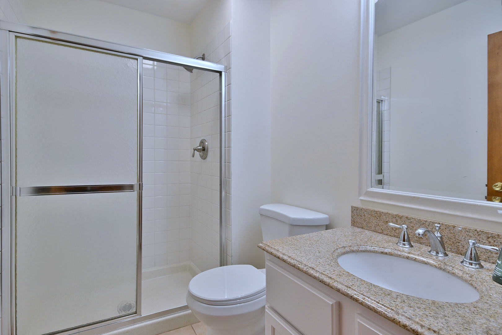 1036 Boulevard View Avenue, Gurnee, IL 60031